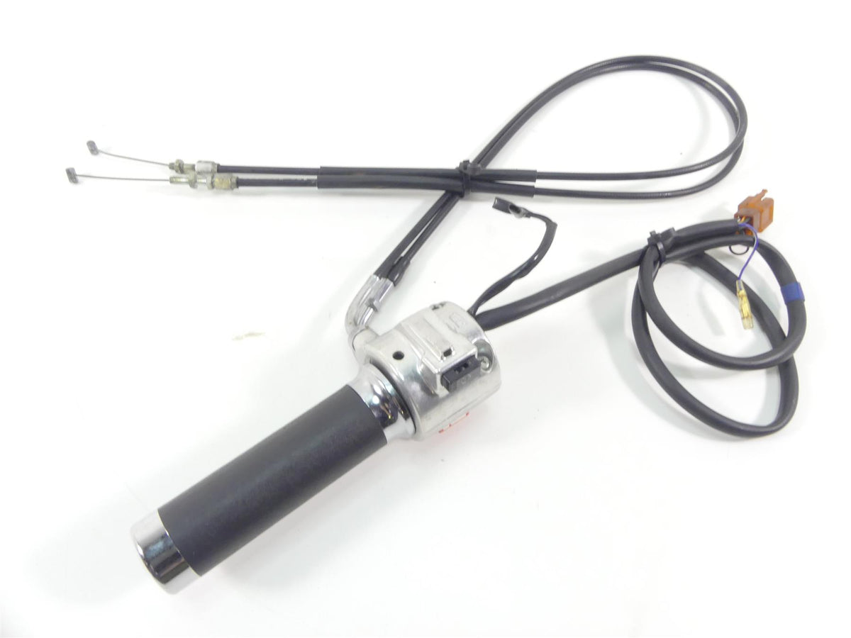 2003 Honda VT1100 C2 Shadow Sabre Right Control Switch & Throttle 35013-MAH-A02 {{ shop.shopifyCountryName }} - Mototech271