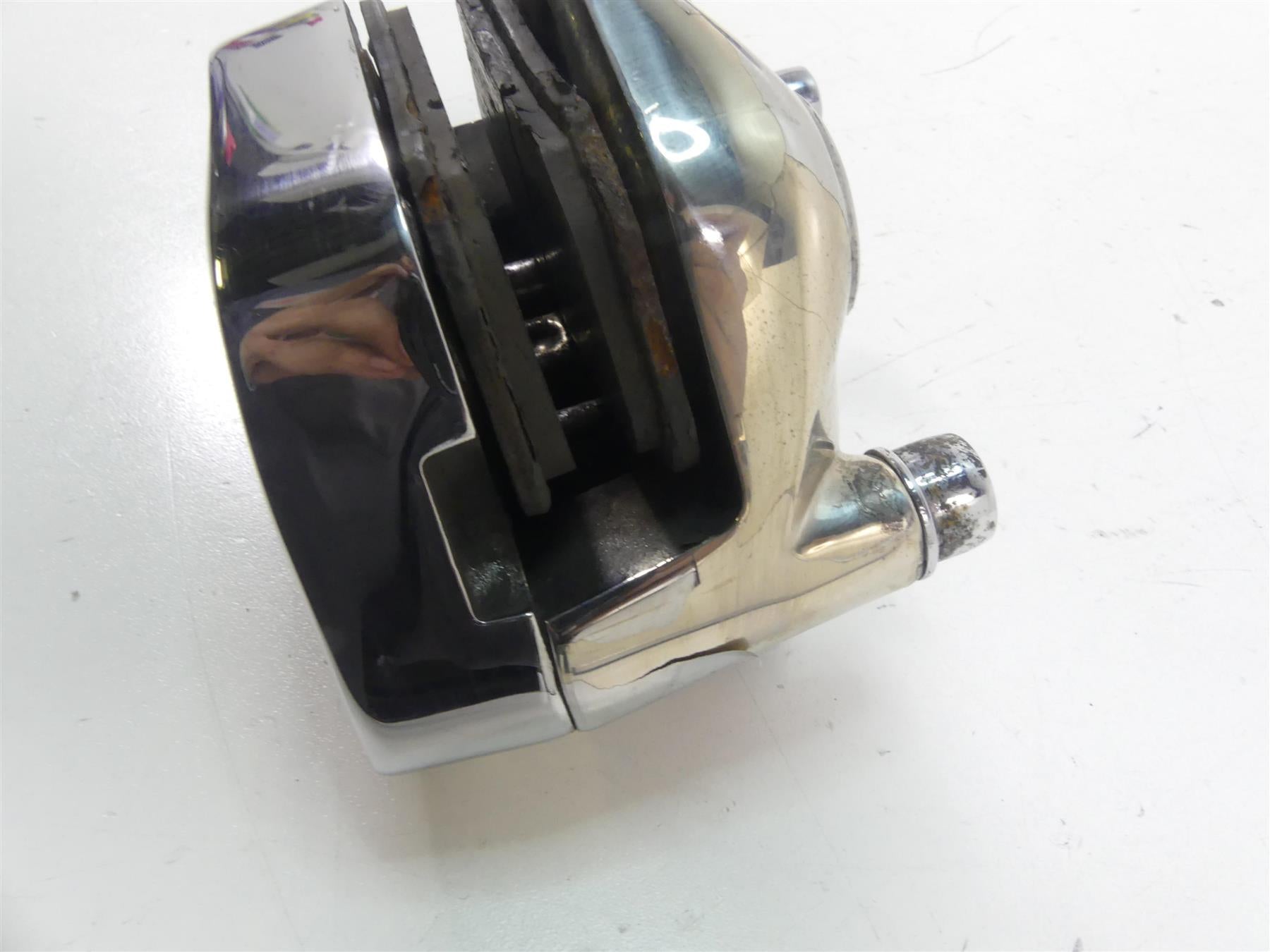 2004 Harley FXDWGI Dyna Wide Glide Front Chrome Brake Caliper -Read 44046-00D {{ shop.shopifyCountryName }} - Mototech271