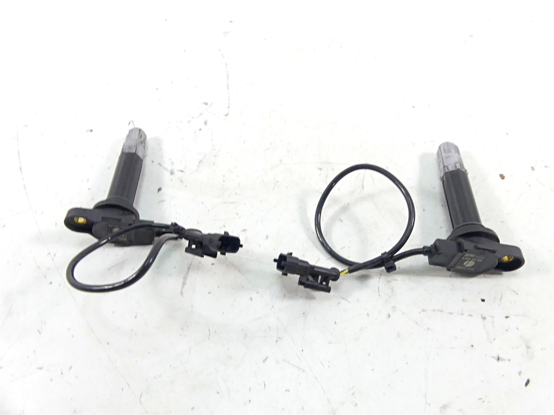 2013 Ducati Diavel Red Beru Ignition Coil Wires Set - Tested Video 38010145B {{ shop.shopifyCountryName }} - Mototech271