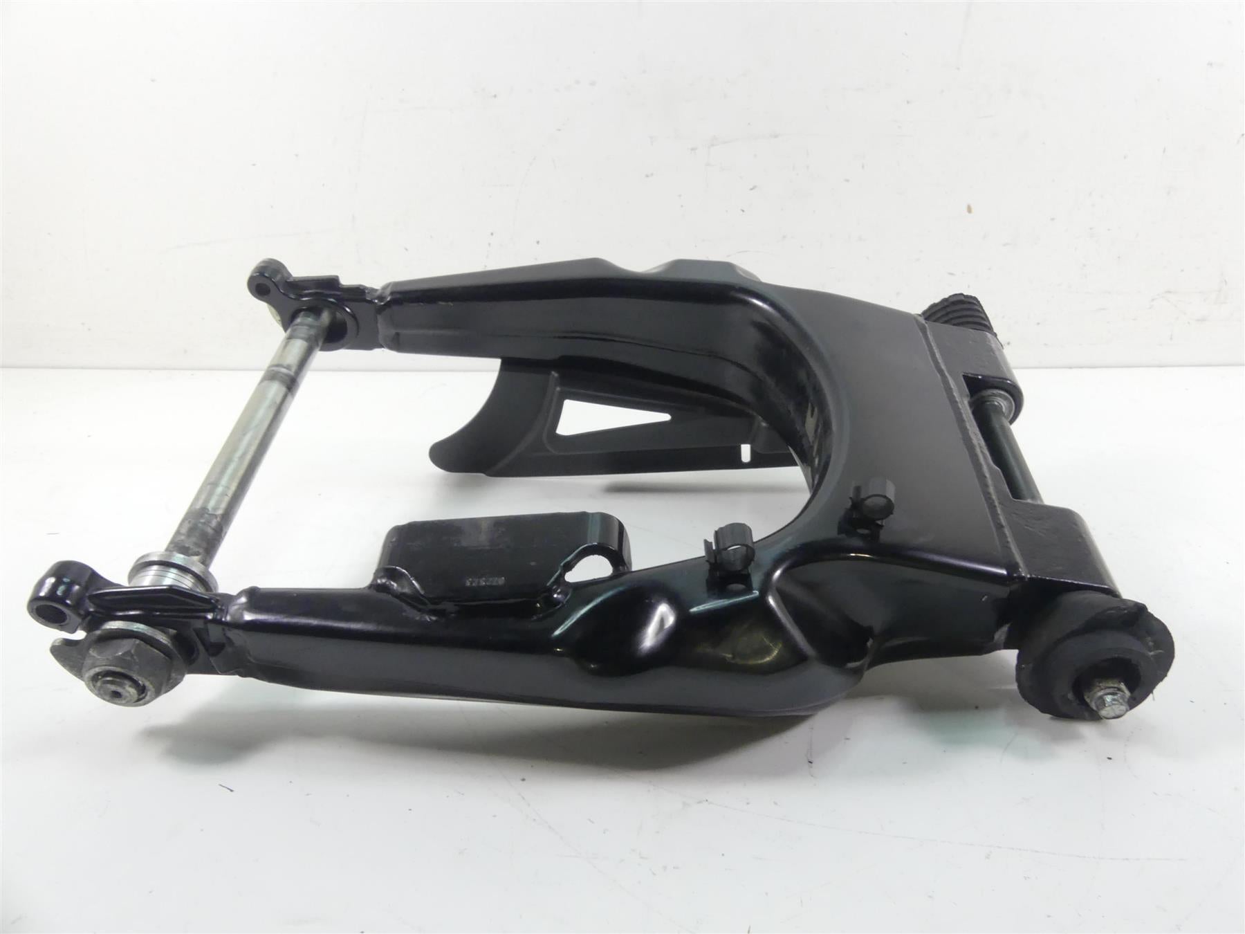 2013 Harley Touring FLTRX Road Glide Rear Swing Arm Swingarm + Axle 47549-09A | Mototech271