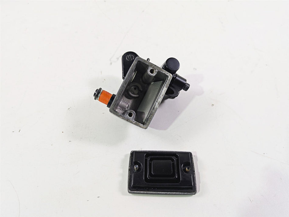 2009 Yamaha FZ1 FZS10 Fazer Brembo Front Brake Master Cylinder 3C3-W2587-00-00 {{ shop.shopifyCountryName }} - Mototech271