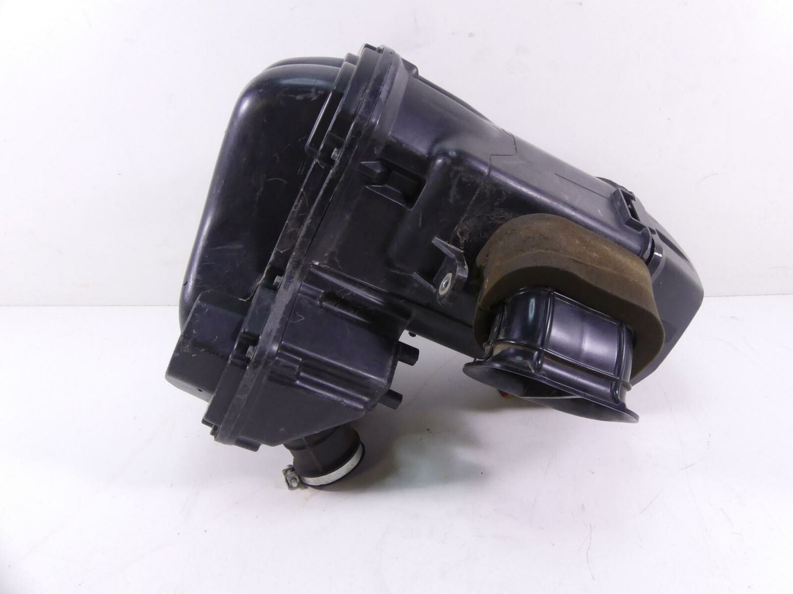 2016 Yamaha YXZ1000 R EPS SE Air Cleaner Breather Filter Housing 2HC-E4411-01-00 {{ shop.shopifyCountryName }} - Mototech271