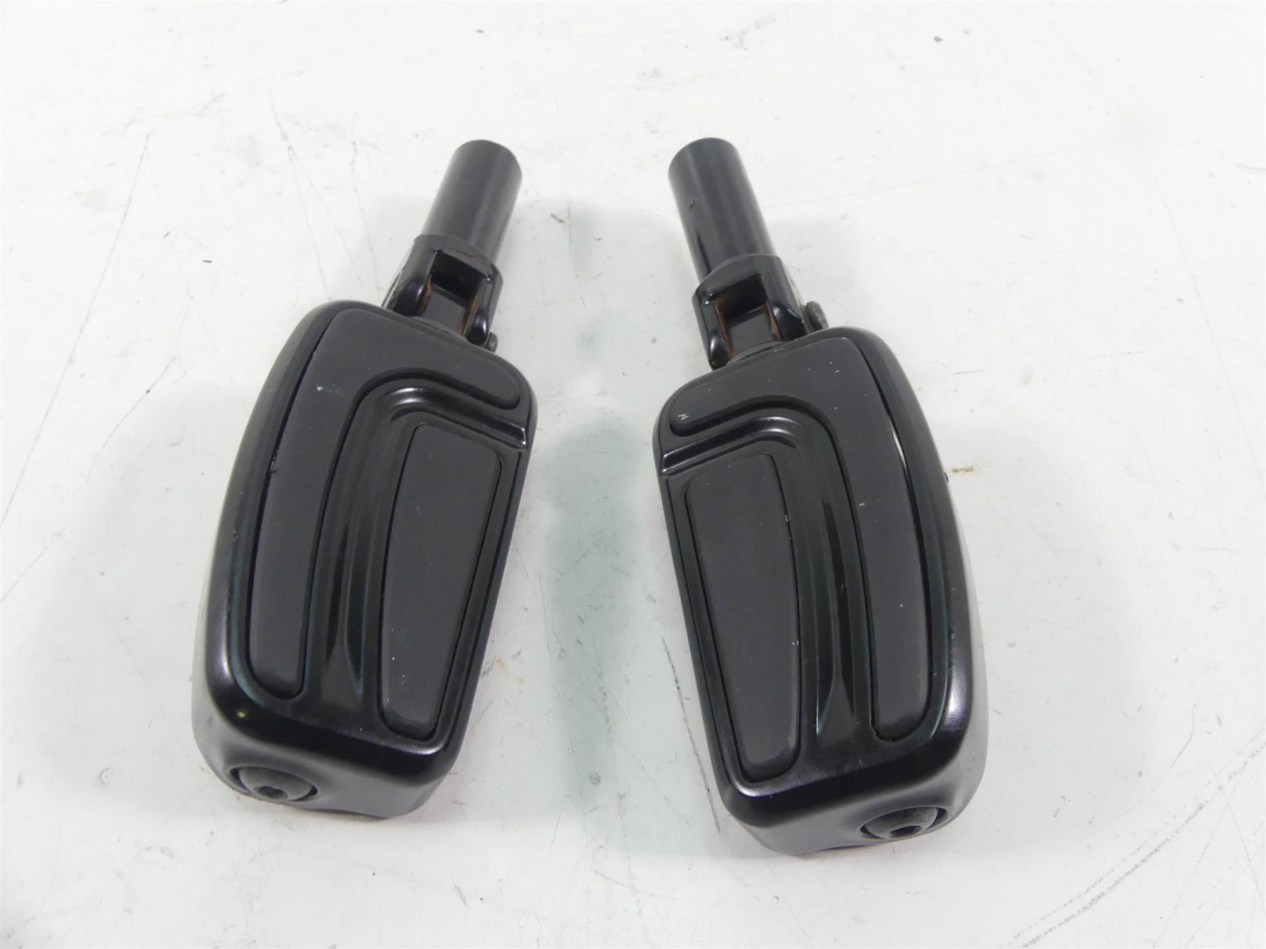 2017 Harley FXSE CVO Pro Street Breakout Rear Passenger Footpeg Set 50500505 {{ shop.shopifyCountryName }} - Mototech271