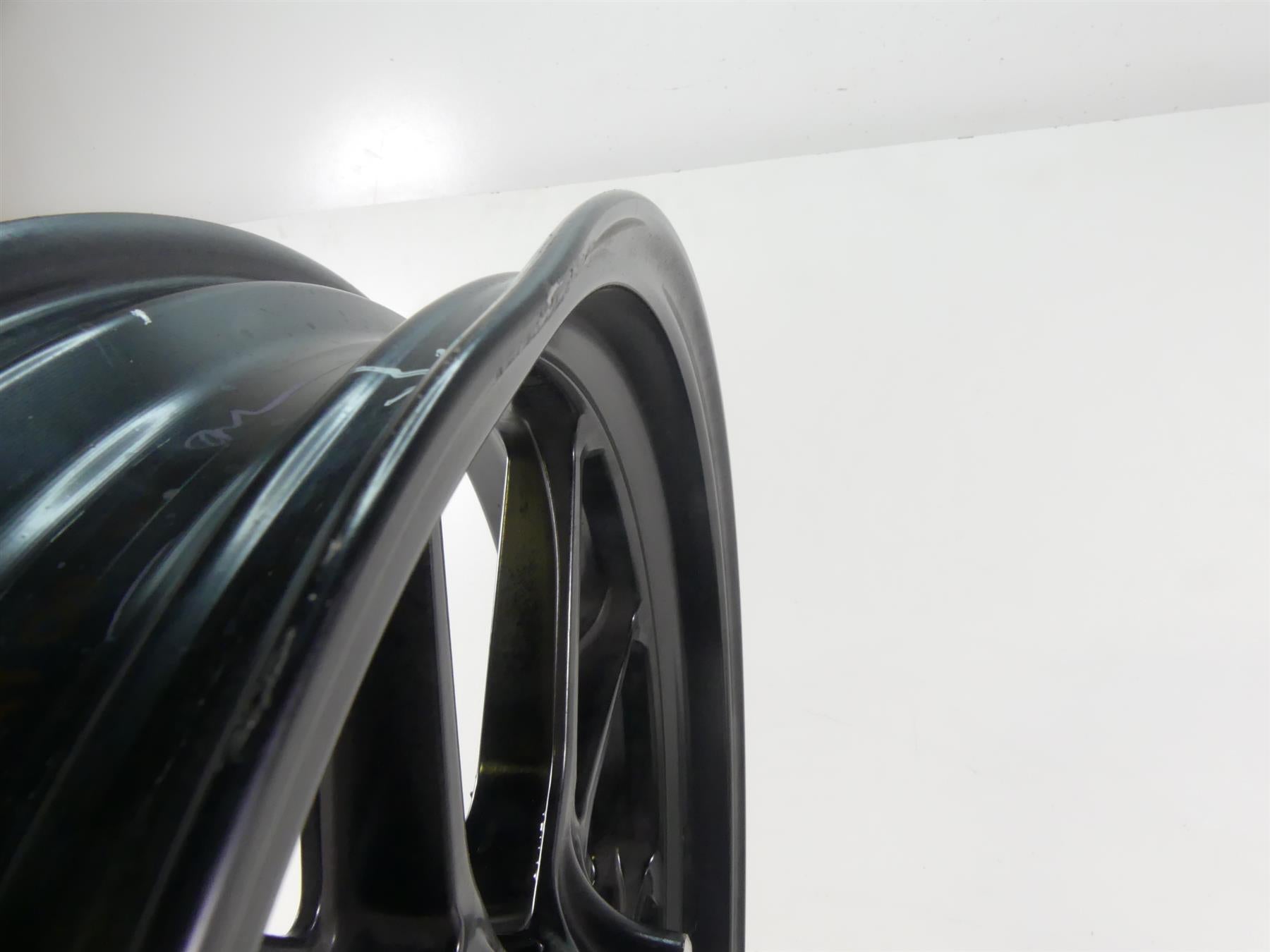 2013 Ducati Streetfighter 848 Enkei Front Wheel Rim 17x3.5 - Read 50121301AB {{ shop.shopifyCountryName }} - Mototech271