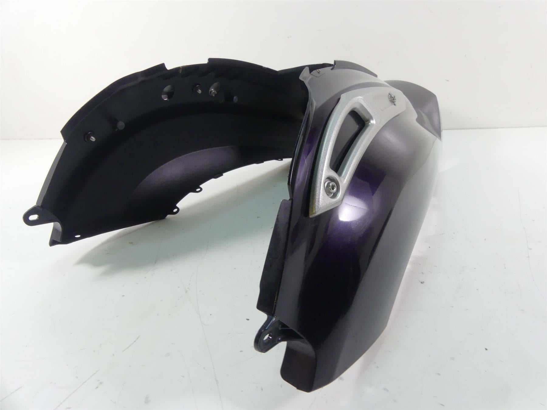 2013 Yamaha VMX17 V-Max 1700 Rear Fender Mud Guard - Nice 2S3-21600-00-P4 {{ shop.shopifyCountryName }} - Mototech271
