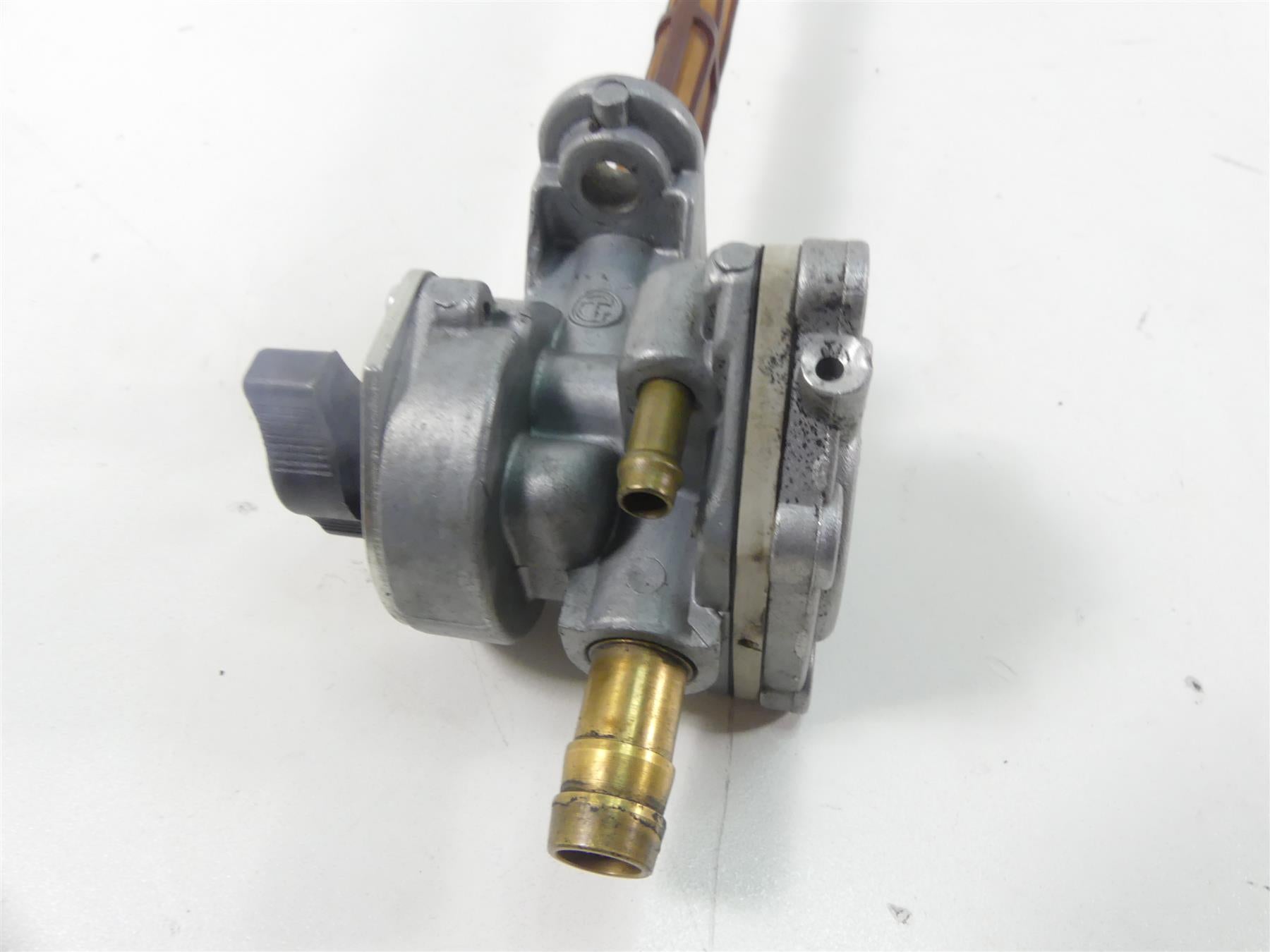 1998 Kawasaki VN800 Vulcan Fuel Gas Petrol Valve Petcock 51023-1219 51023-1260 {{ shop.shopifyCountryName }} - Mototech271