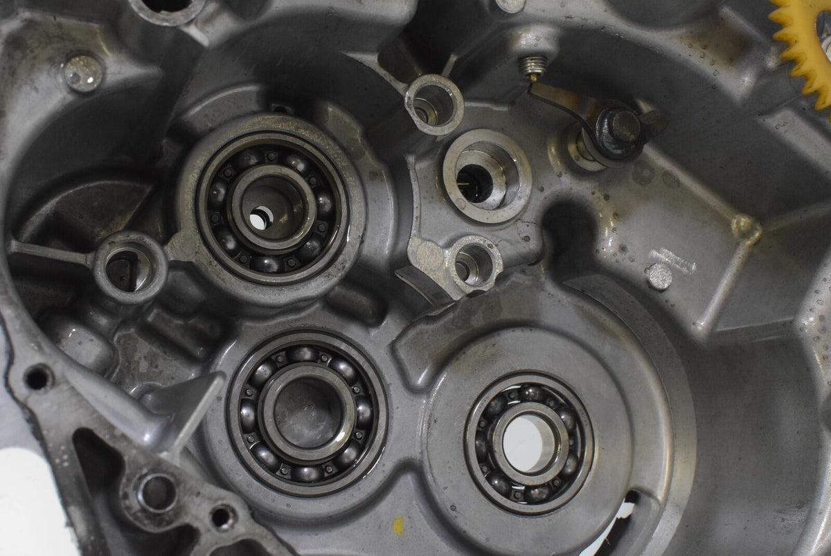2016 Yamaha YXZ1000 R EPS Transfer Transmission Case Housing Set 2HC-17541-00-00 {{ shop.shopifyCountryName }} - Mototech271
