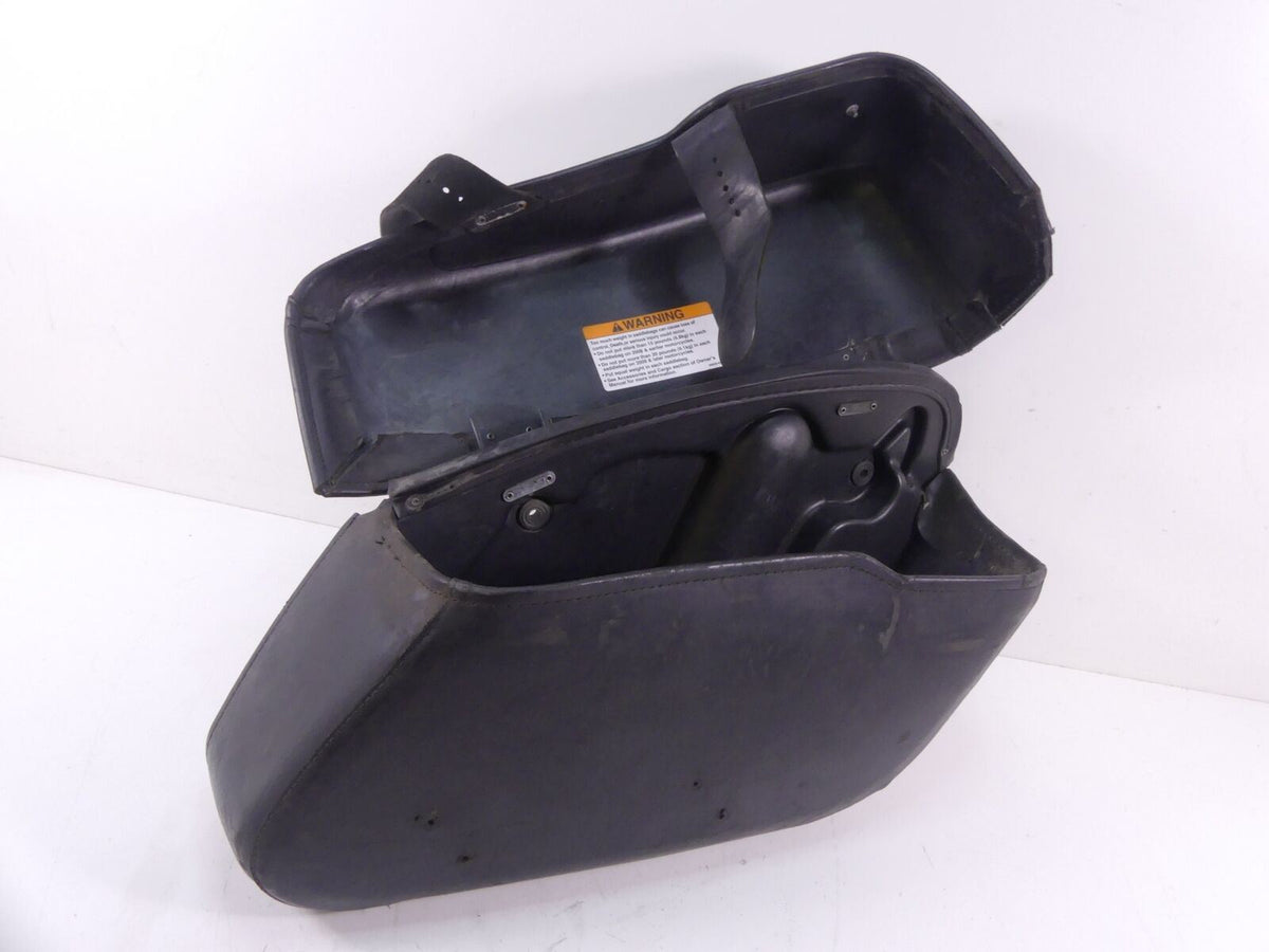 2009 Harley Touring FLHRC Road King Right Saddlebag Saddle Bag 91138-09 {{ shop.shopifyCountryName }} - Mototech271