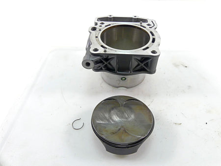 2016 KTM 1290 Super Duke R Front Cylinder Jug & Piston Set 6133003820024 {{ shop.shopifyCountryName }} - Mototech271