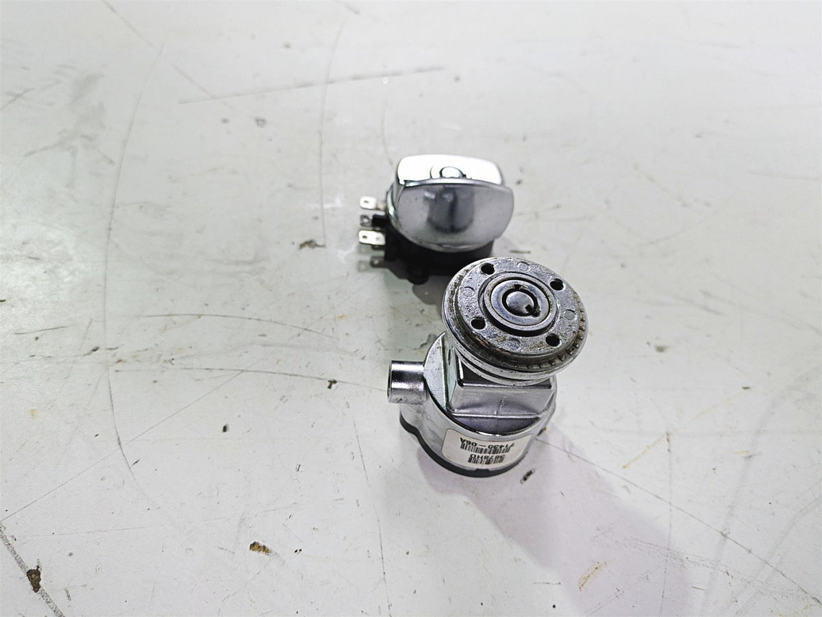 2007 Harley FXDWG Dyna Wide Glide Ignition Switch + Steering Lock -Vin 71430-06A {{ shop.shopifyCountryName }} - Mototech271
