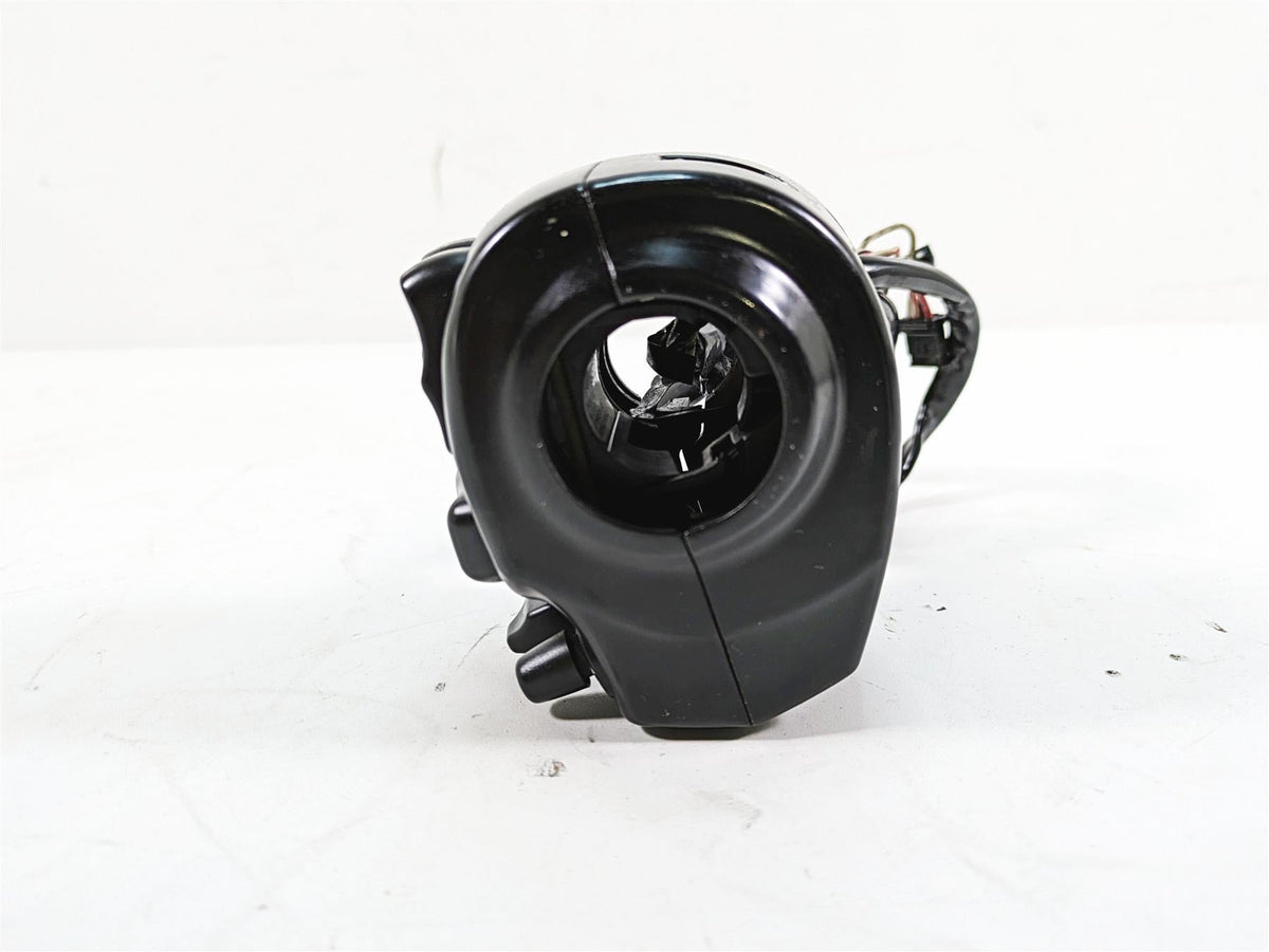 2018 Harley Touring FLHXSE CVO Street Glide Right Hand Control Switch 71500083C {{ shop.shopifyCountryName }} - Mototech271