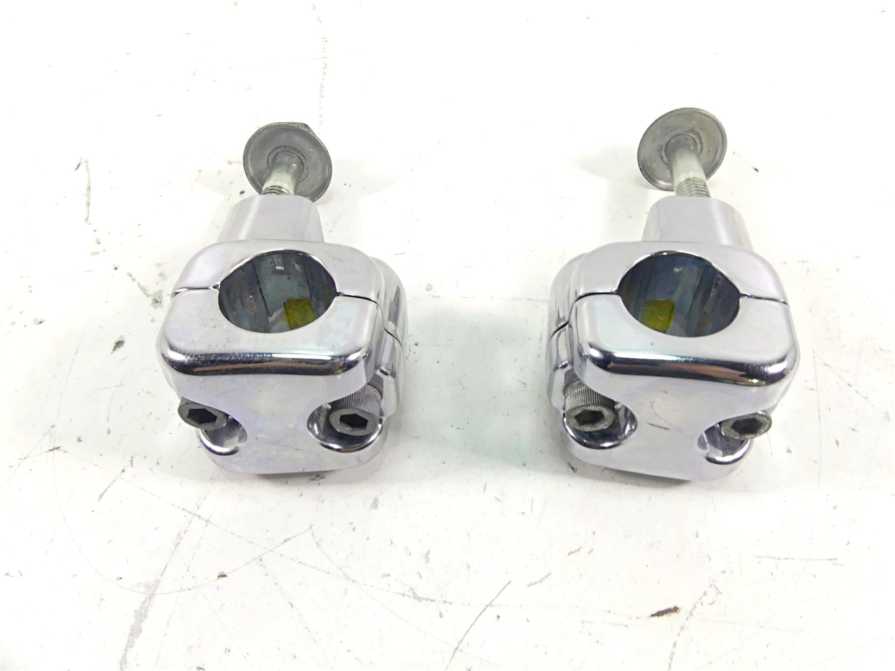 2013 Harley Softail FLSTFB Fat Boy Lo Handlebar Clamp Riser Holder 56887-07 | Mototech271