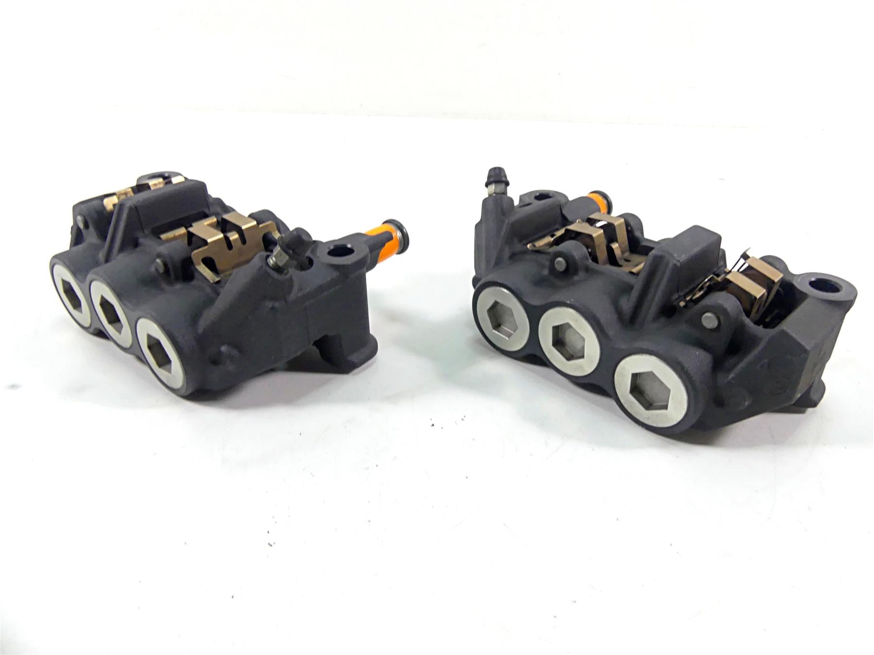 2012 Yamaha VMX17 VMAX 1700 Front 6 Piston Brake Caliper Set 4C8-2580T-10-00 {{ shop.shopifyCountryName }} - Mototech271