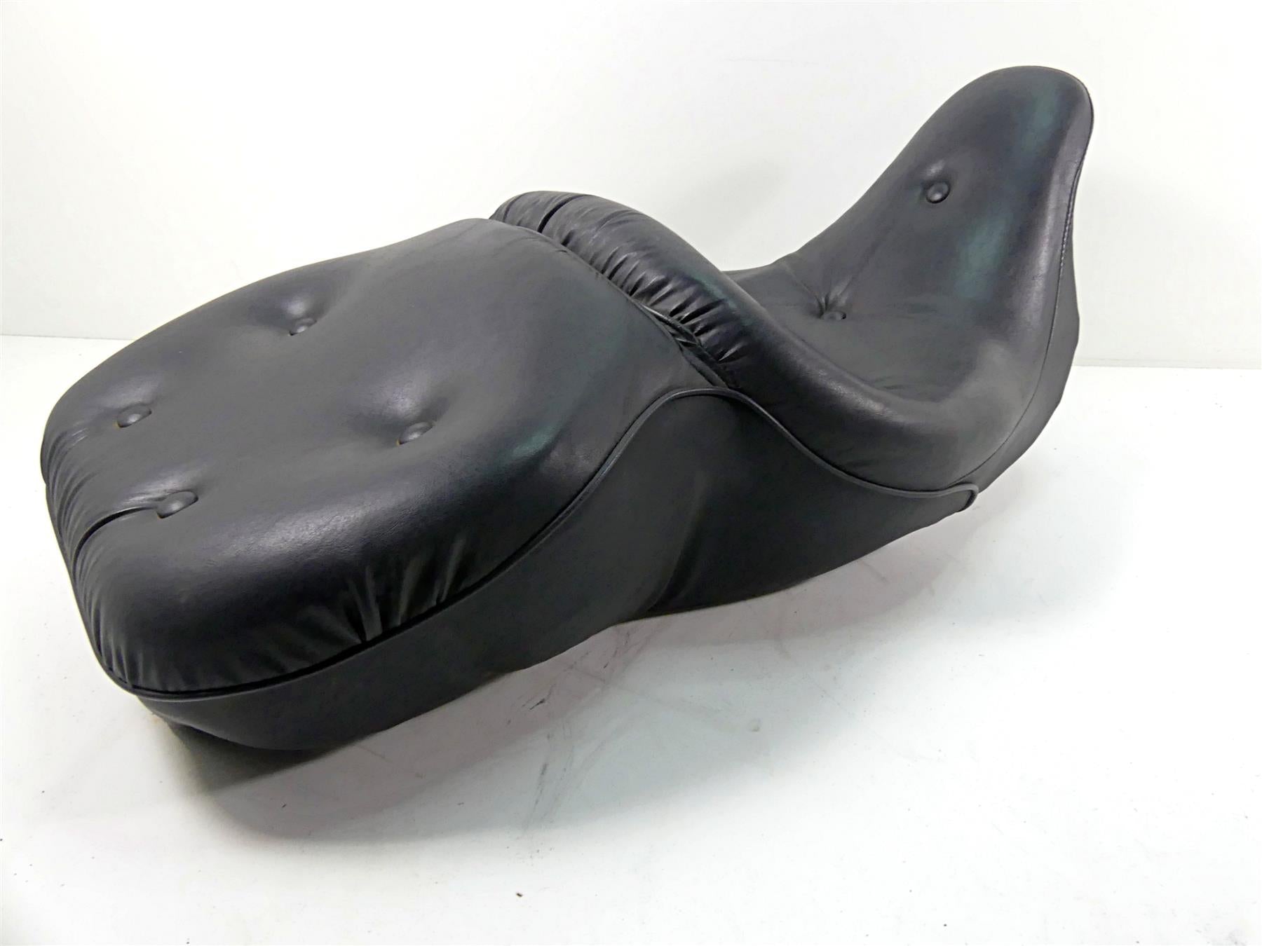 2003 Harley Touring FLHTCI E-Glide 100TH Standard Seat Saddle - Read 52164-97E {{ shop.shopifyCountryName }} - Mototech271