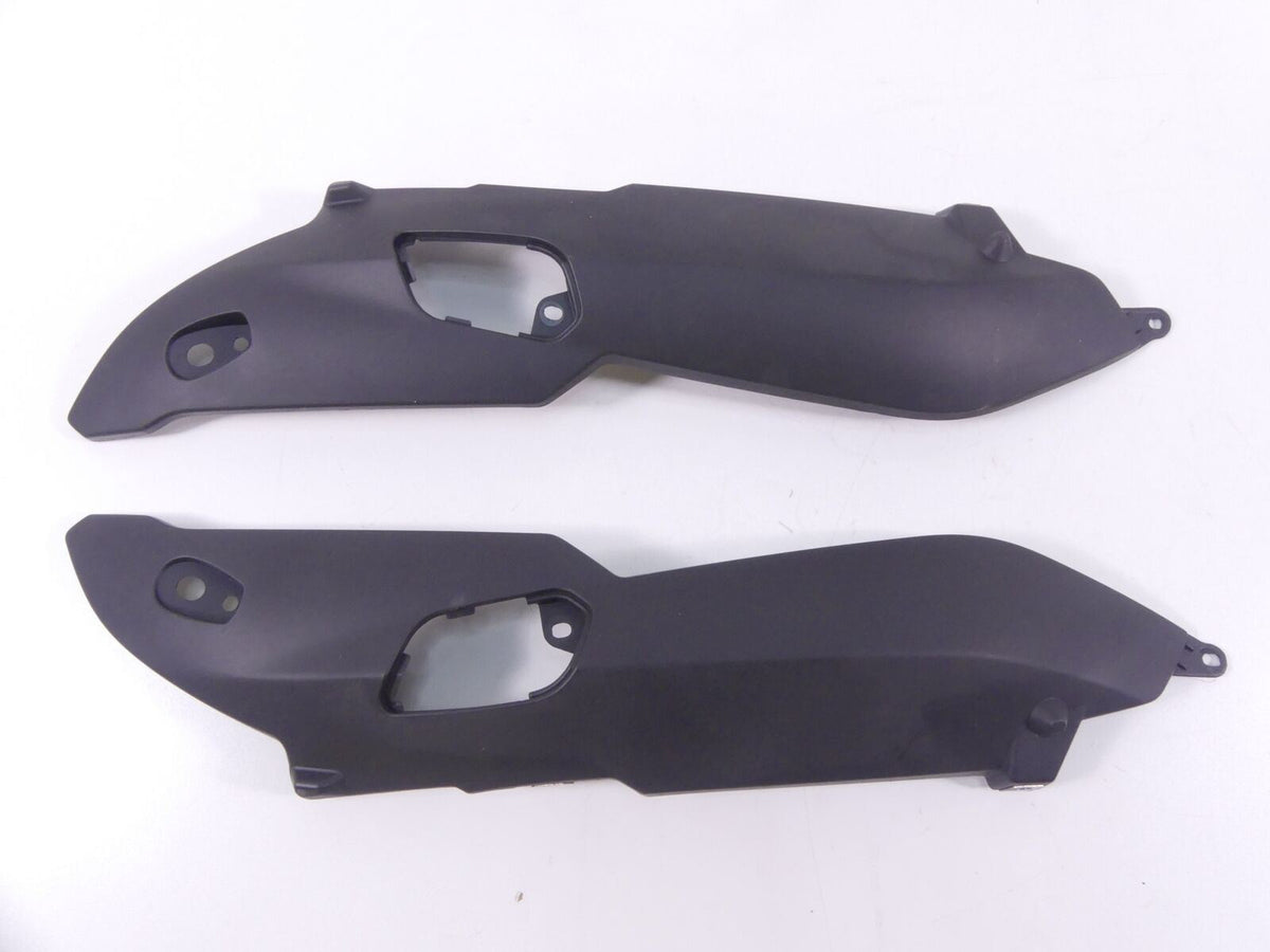 2008 BMW R1200R K27 Left Right Tail Side Cover Fairing Cowl Set 46637701553 {{ shop.shopifyCountryName }} - Mototech271
