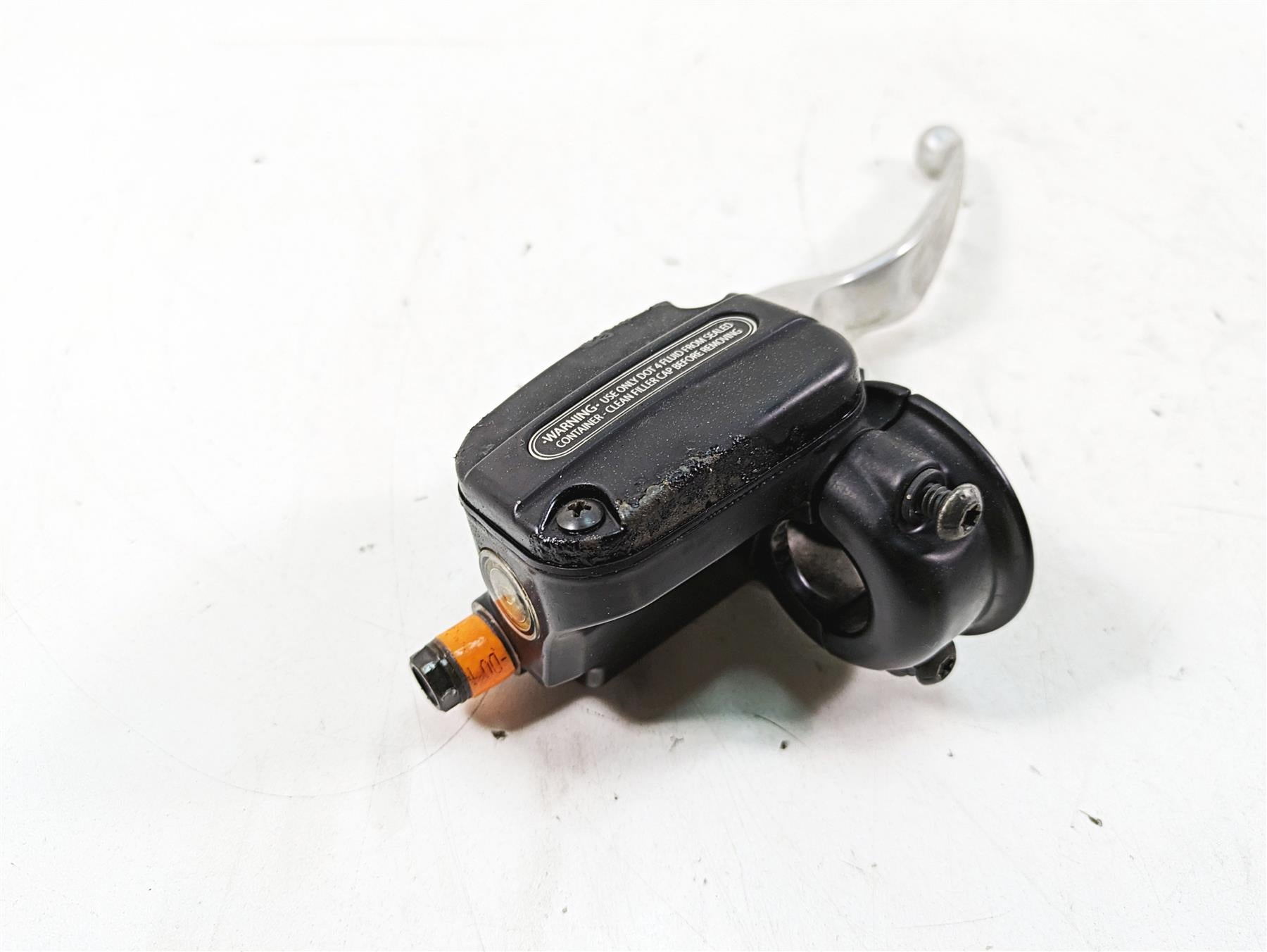 2011 Harley Touring FLHR Road King Front Brake Master Cylinder 42859-06B {{ shop.shopifyCountryName }} - Mototech271