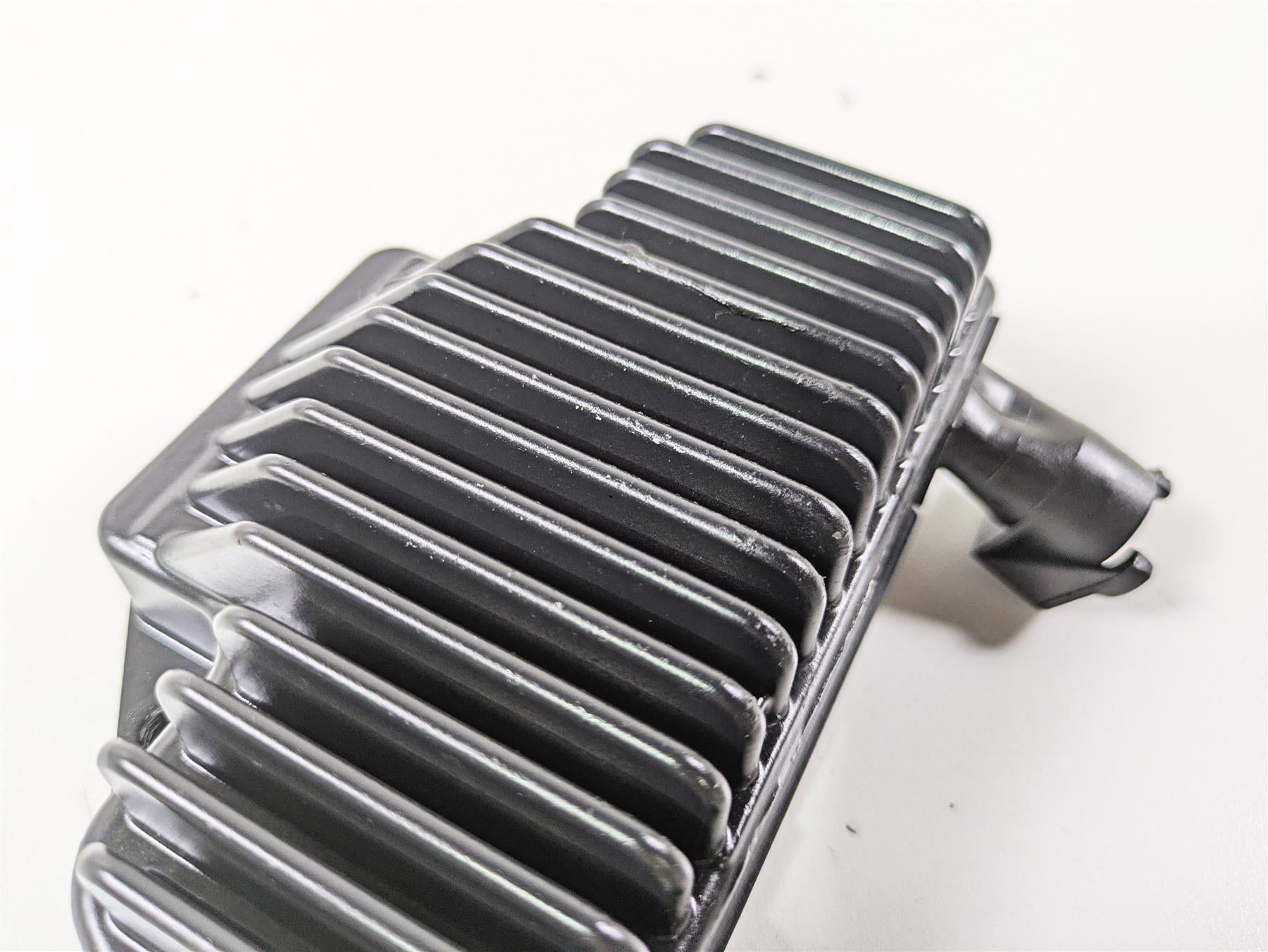 2014 Harley FXDF Dyna Fat Bob Rectifier Voltage Regulator 74631-08A {{ shop.shopifyCountryName }} - Mototech271