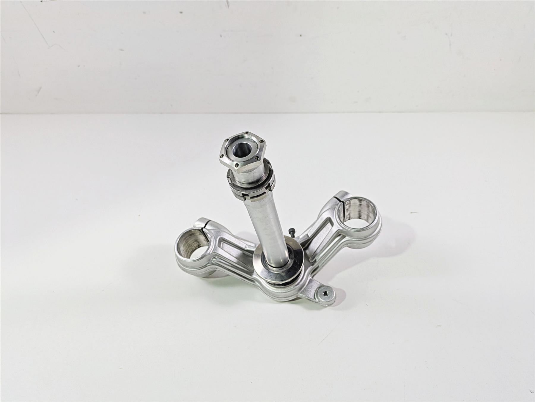 2022 BMW RnineT Pure K22 Lower Triple Tree Steering Clamp 31428558481