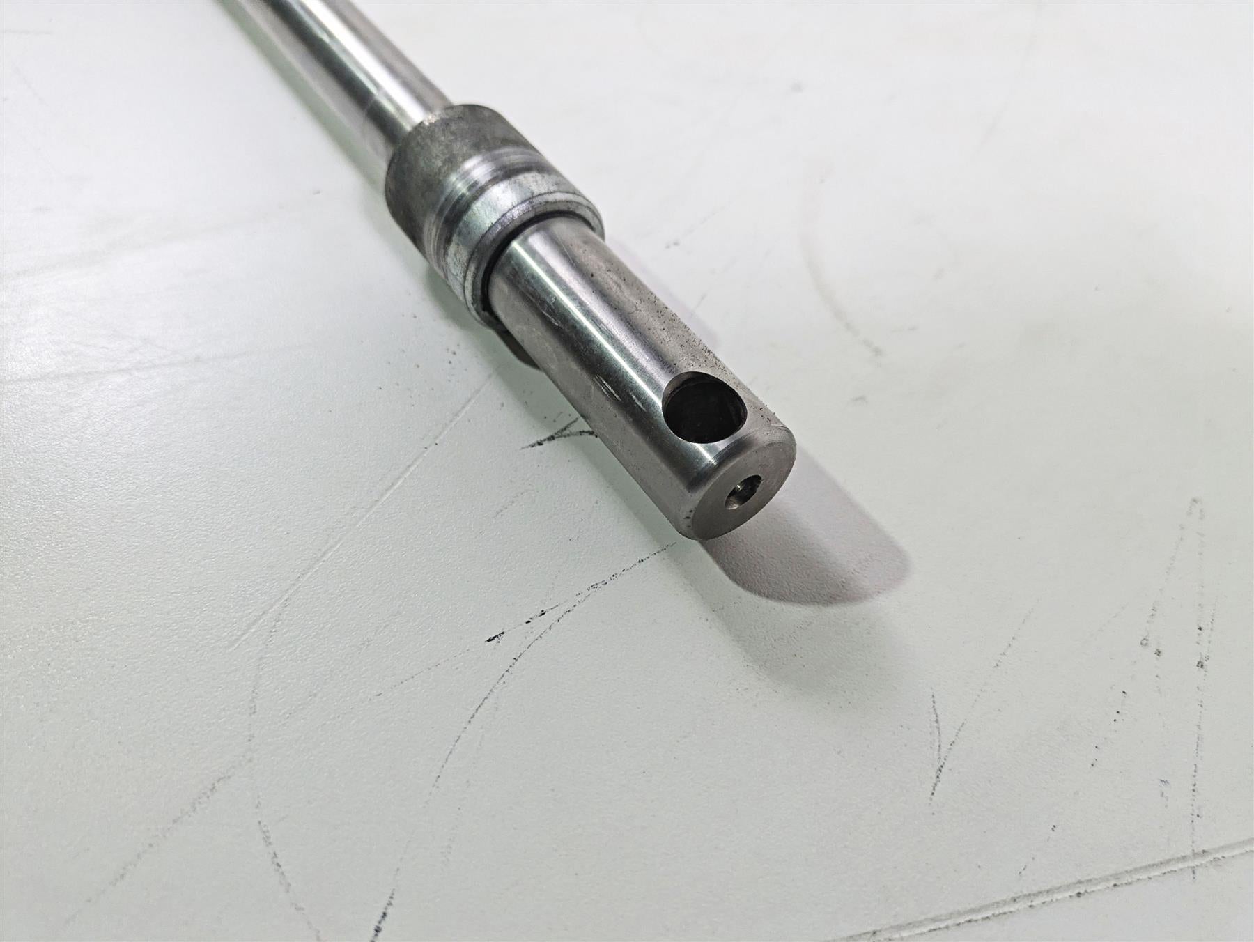 1996 Harley Touring FLHTCUI Electra Glide Front Wheel Spindle Axle 3/4 43346-83B {{ shop.shopifyCountryName }} - Mototech271