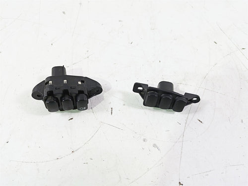 2015 Harley Touring FLHTKL E -Glide Low Auxiliary Switch Button Set 69200172 | Mototech271
