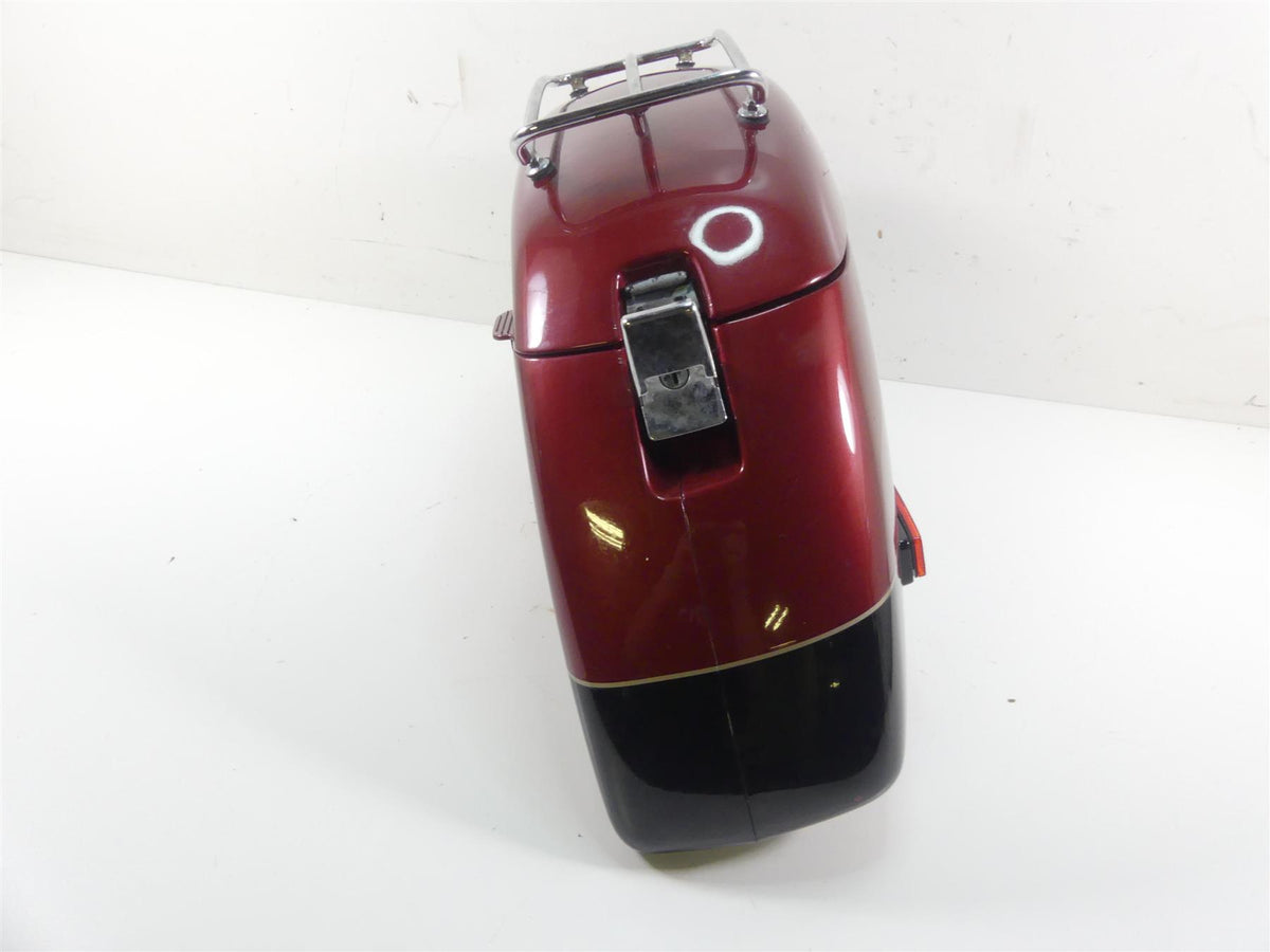 1998 Honda Shadow VT1100T Right Saddlebag Saddle Bag Box - Read 81224-MBC-000 {{ shop.shopifyCountryName }} - Mototech271