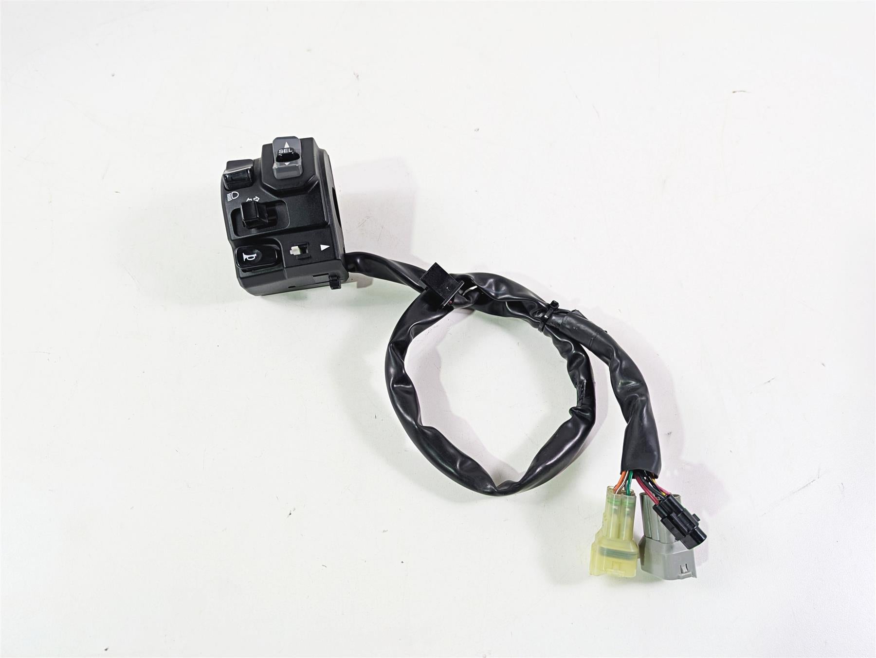 2020 Kawasaki Z900 ZR900 Left Blinker Hand Control Switch - Read 46091-0492