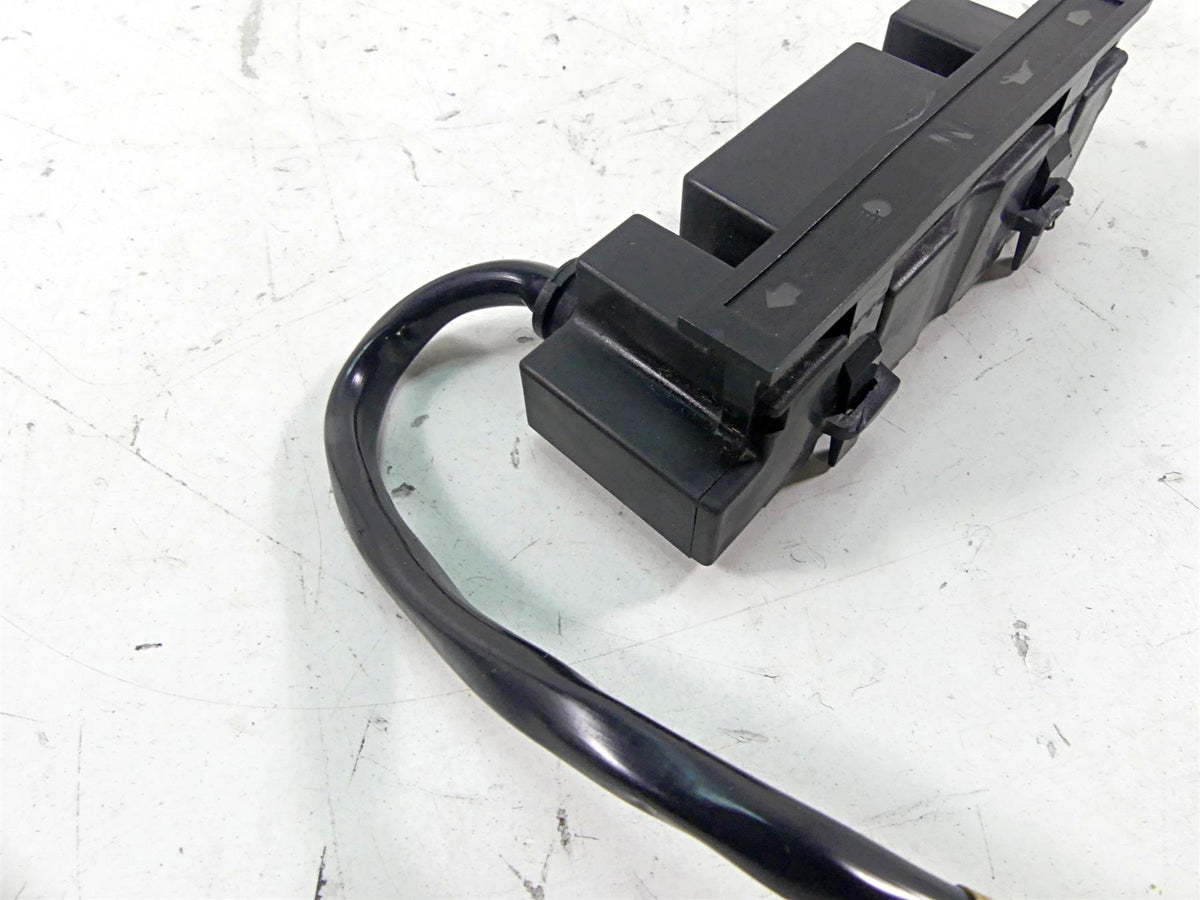 2006 Harley Softail FXSTSI Springer Indicator Instrument Lights 68113-99C {{ shop.shopifyCountryName }} - Mototech271