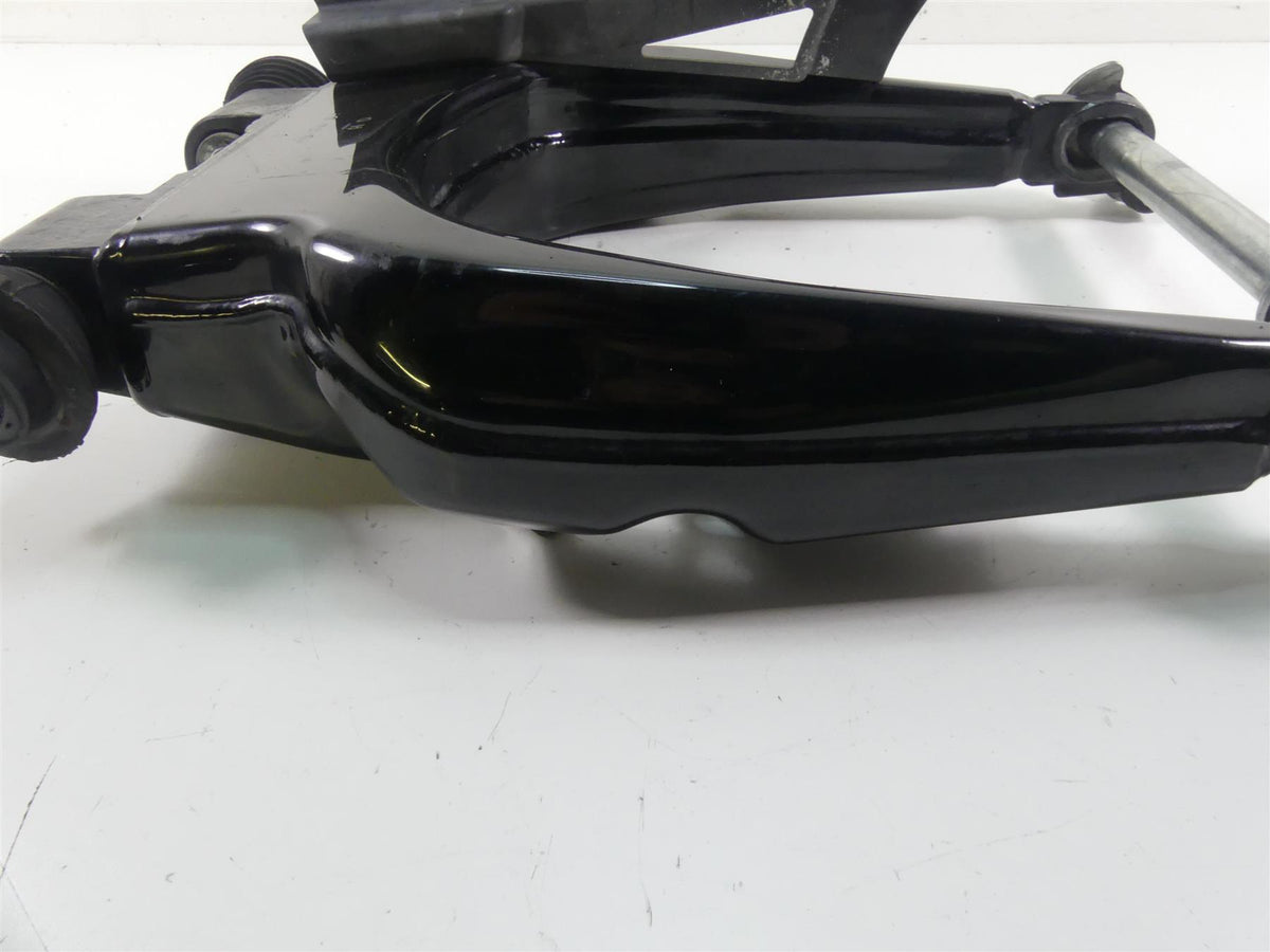2012 Harley Touring FLHTP Electra Glide Rear Swingarm & 25mm Axle 47549-09A {{ shop.shopifyCountryName }} - Mototech271