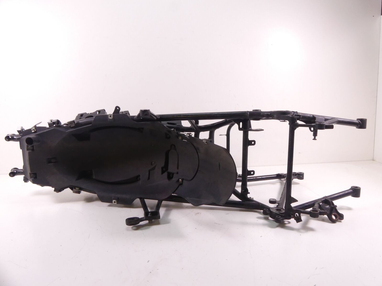 2011 BMW R1200RT K26 Straight Rear Subframe Sub Frame + Inner Fender 46518521840 {{ shop.shopifyCountryName }} - Mototech271