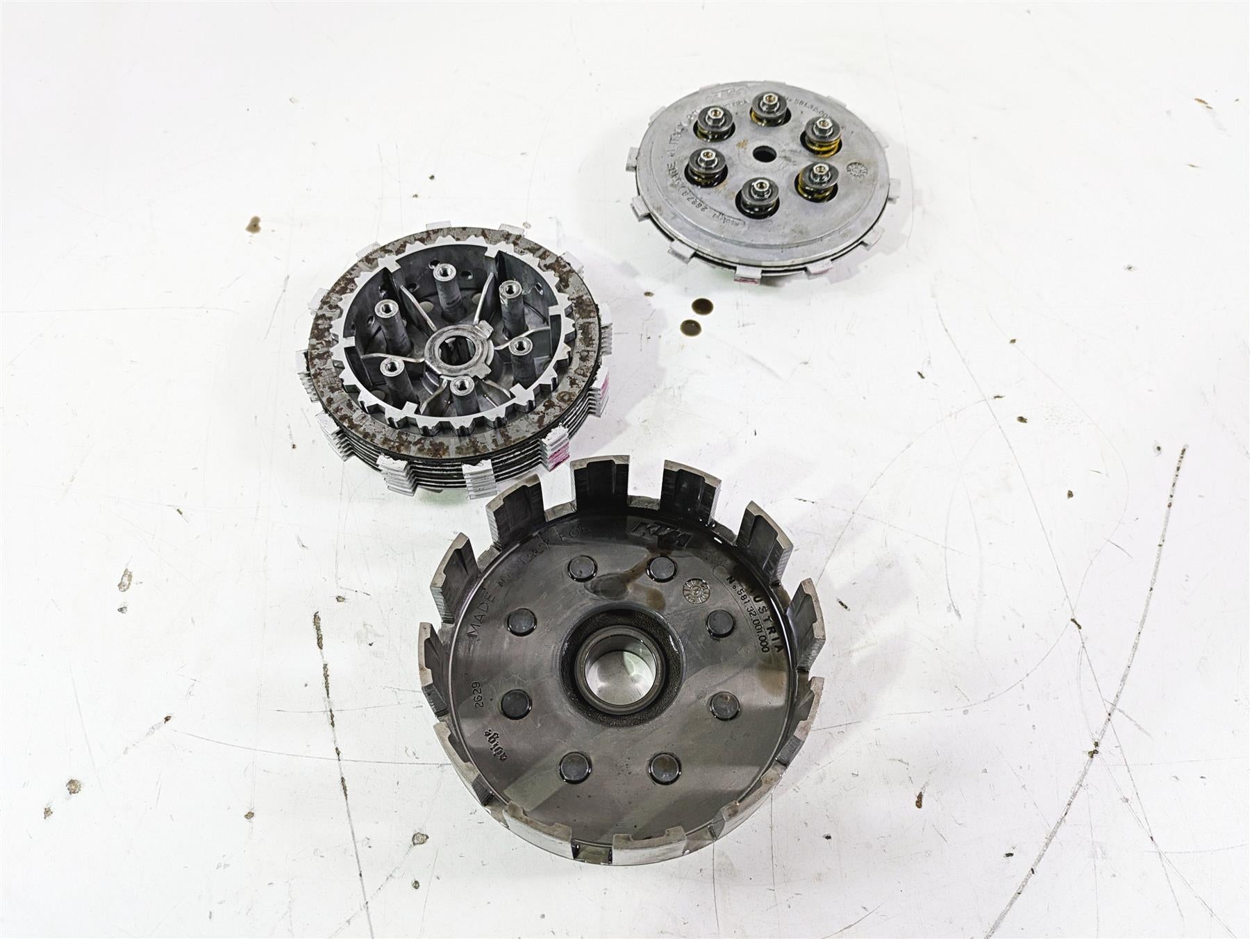 1998 KTM 380 SX MX Clutch Basket Pressure Plate Assembly 54632001272 {{ shop.shopifyCountryName }} - Mototech271