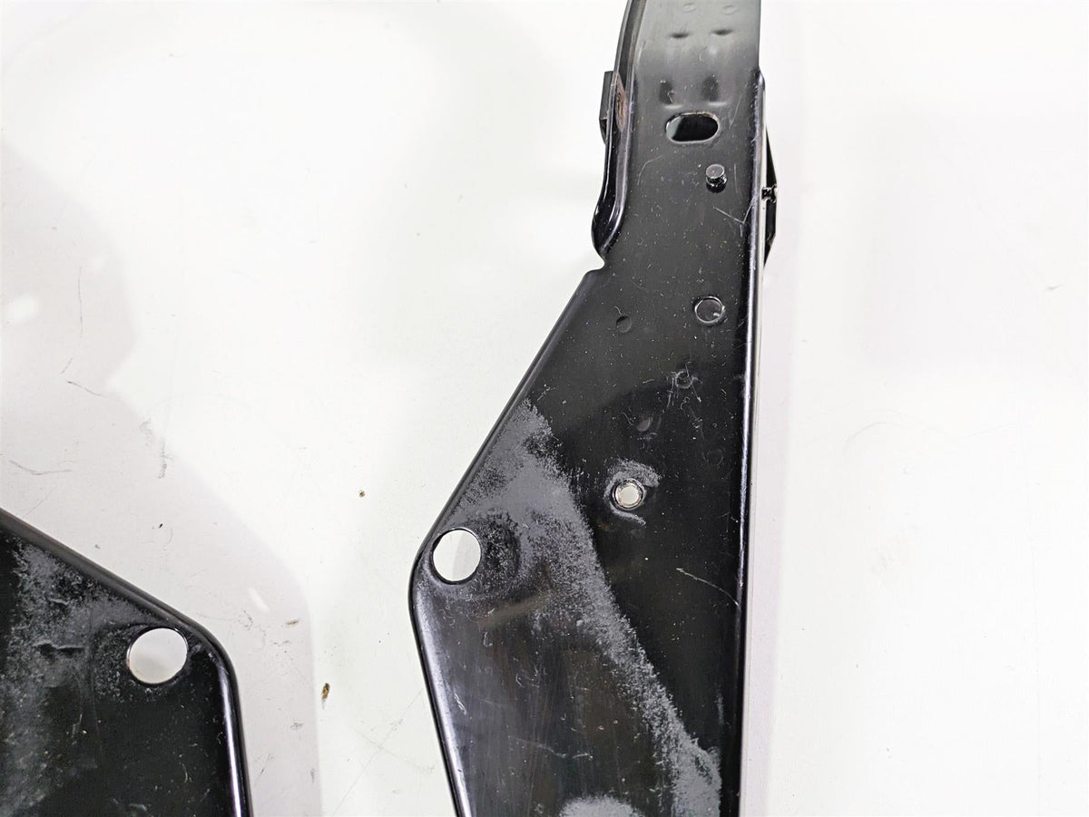 2011 Harley Touring FLHTCUSE CVO E-Glide Front Fairing Mount Holder Set 58938-96 {{ shop.shopifyCountryName }} - Mototech271