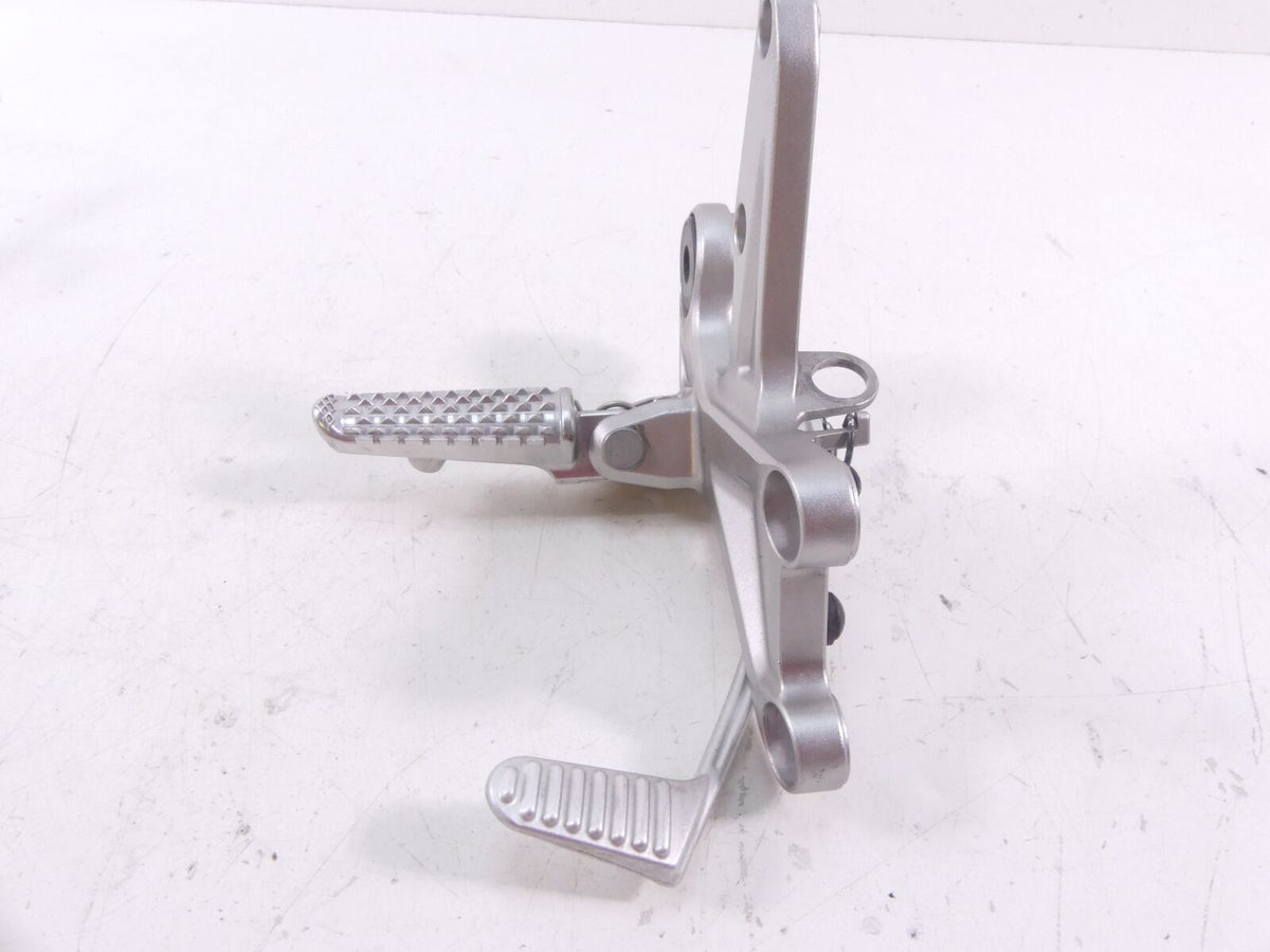 2014 Honda CBR1000 SP Fireblade Right Front Footpeg Brake Pedal 50600-MGPD60 {{ shop.shopifyCountryName }} - Mototech271