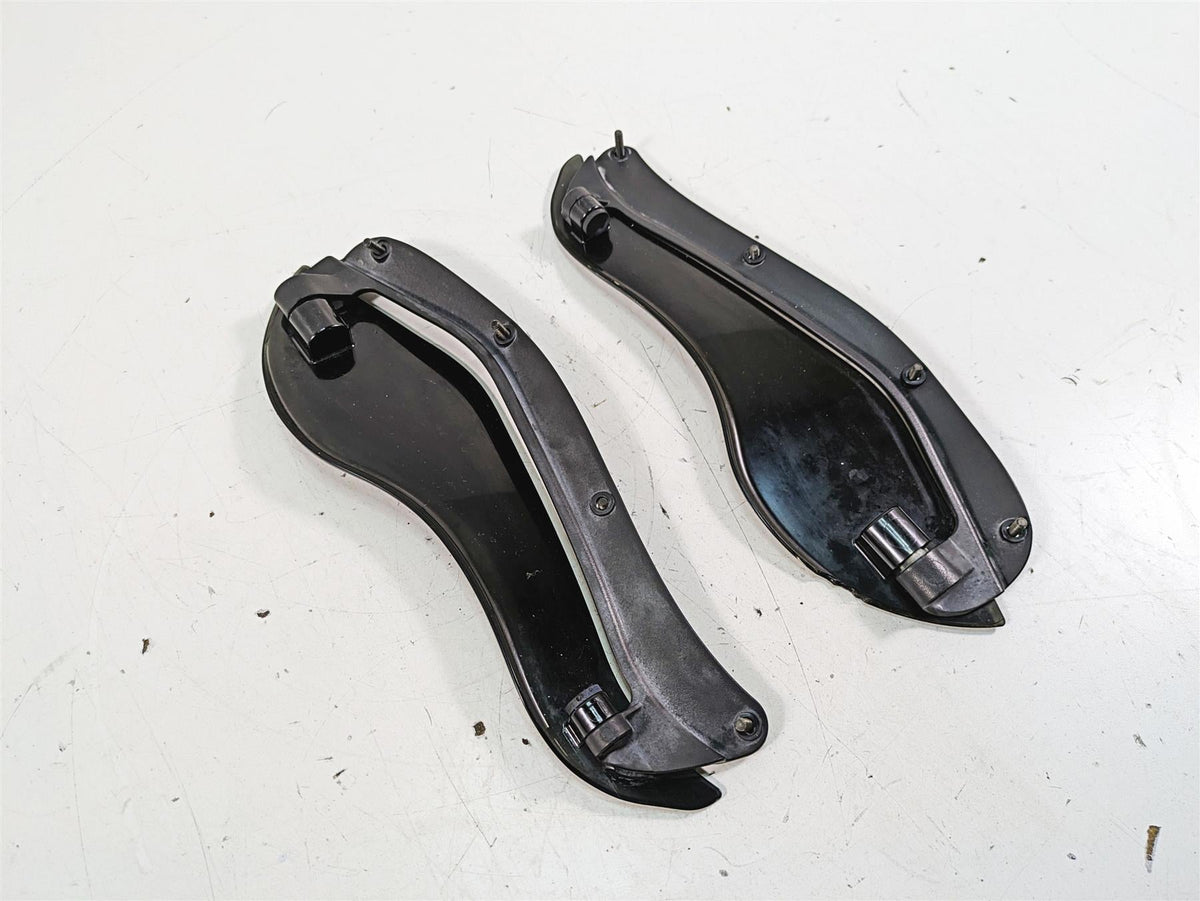2008 Harley FLHTCU Electra Glide Front Fairing Side Wind Deflector Read 58128-08 {{ shop.shopifyCountryName }} - Mototech271