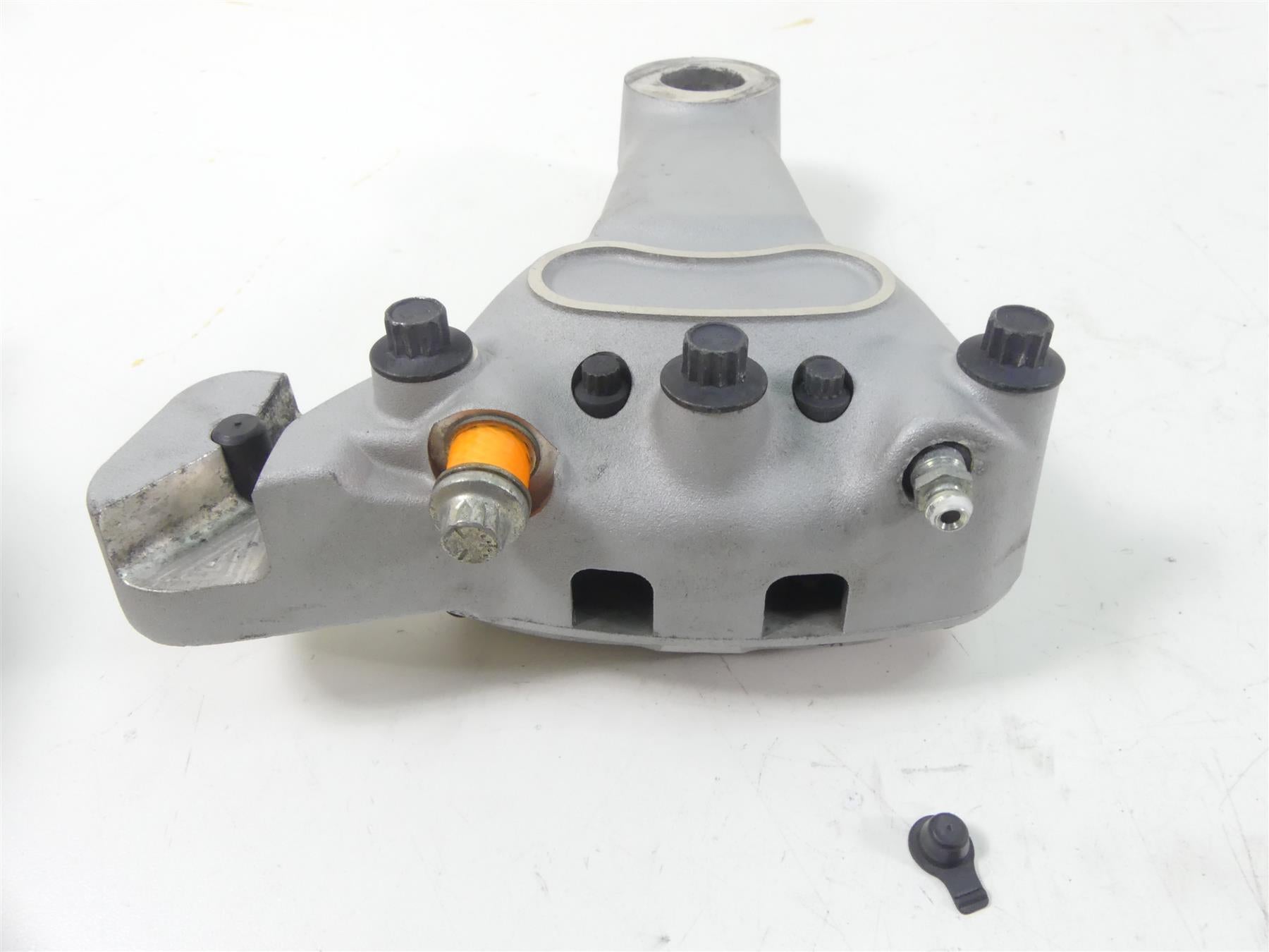 2007 Harley Touring FLHR SE CVO Road King Rear Brake Caliper + Mount 44595-07 {{ shop.shopifyCountryName }} - Mototech271