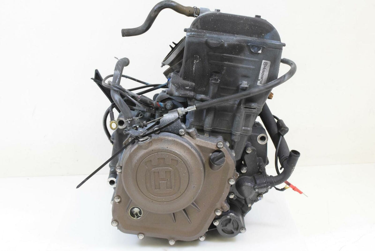 2018 Husqvarna 401 Vitpilen Running Engine Motor 833mi Only -Video 90230000444 {{ shop.shopifyCountryName }} - Mototech271