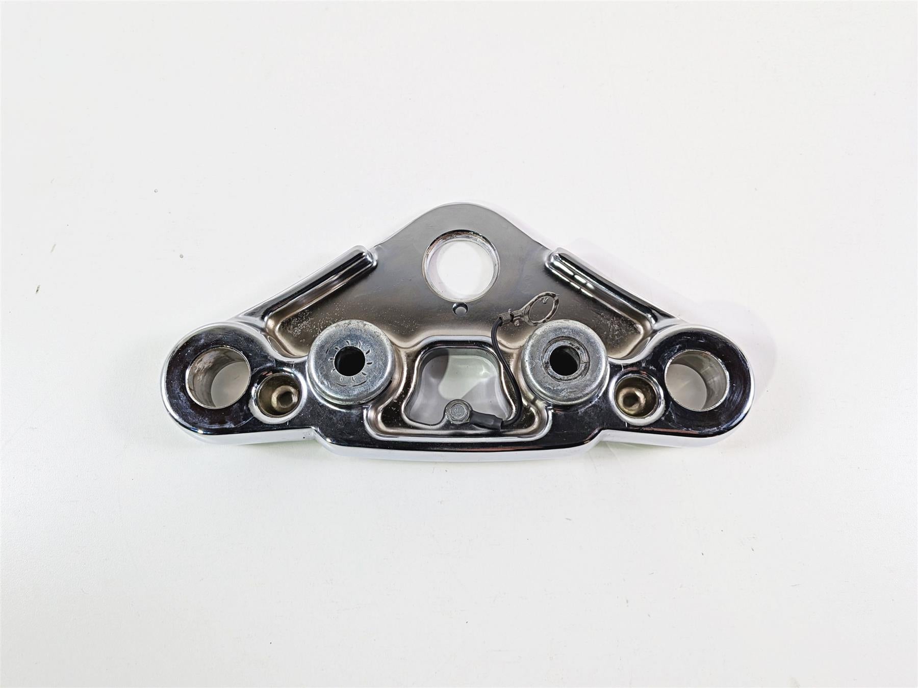 2009 Harley FXCWC Softail Rocker Chrome Upper Triple Tree 46637-08 {{ shop.shopifyCountryName }} - Mototech271