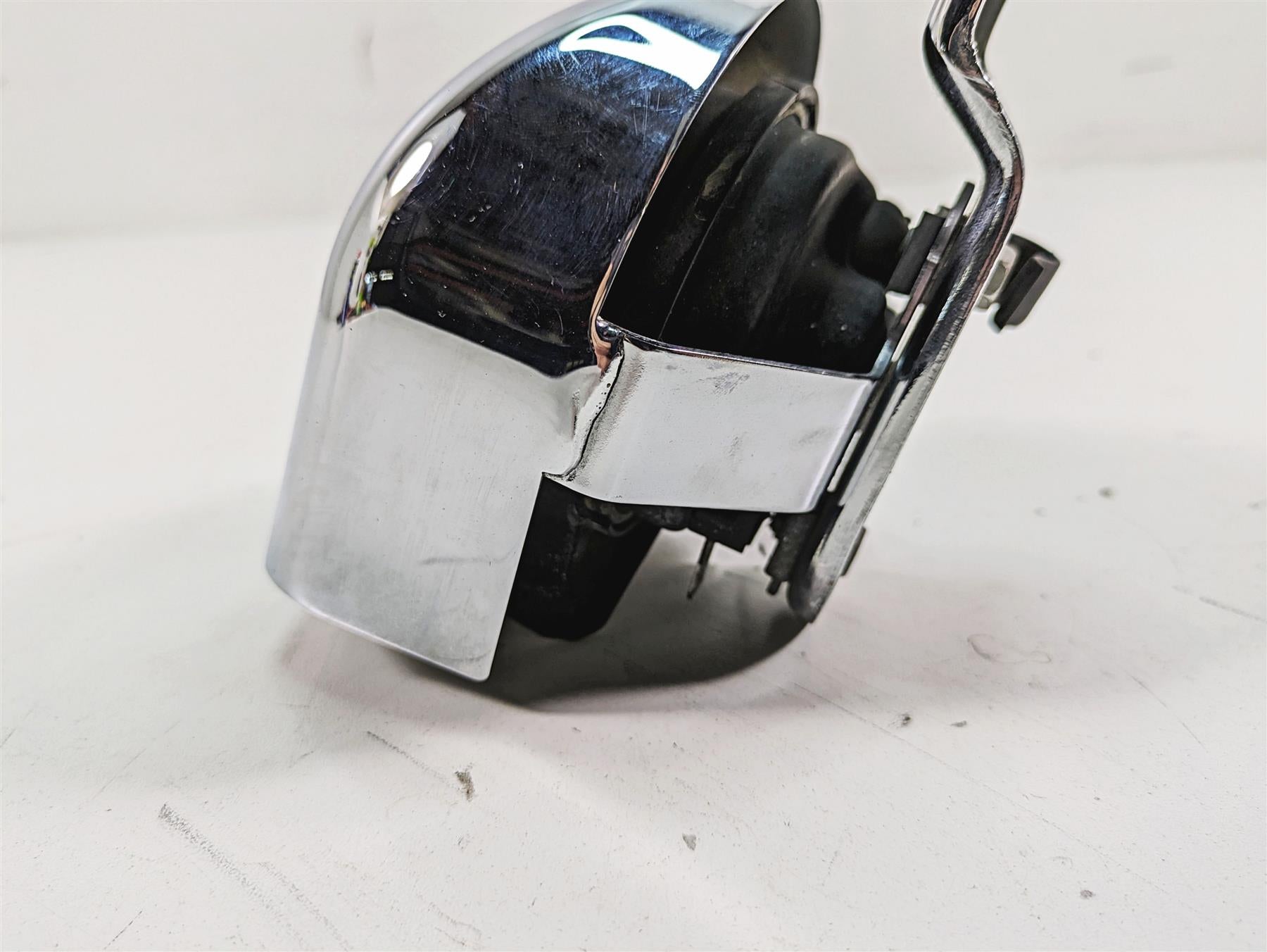 2011 Harley Touring FLTRU Road Glide Horn & Chrome Cover 61300478A {{ shop.shopifyCountryName }} - Mototech271