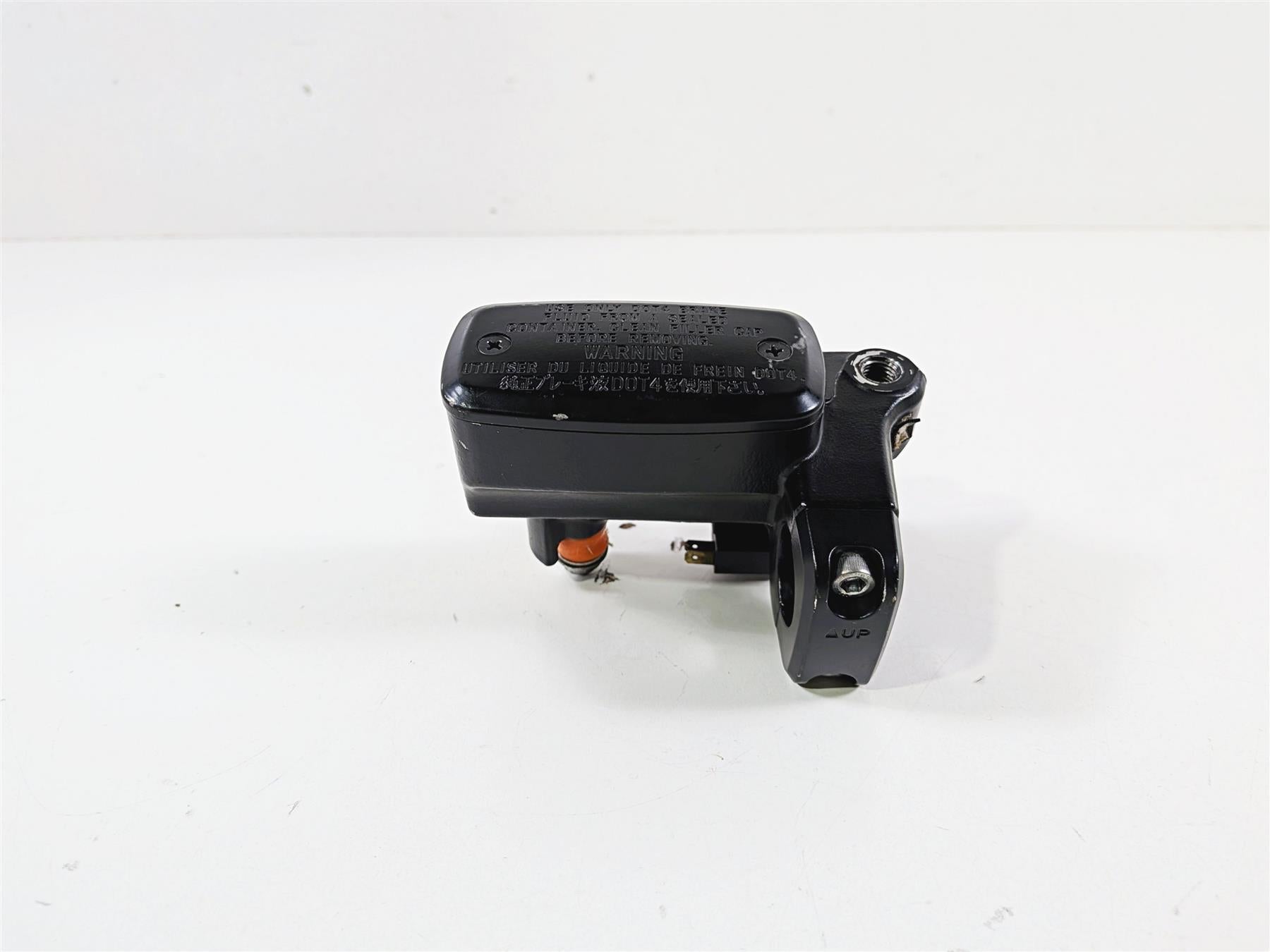 2014 Suzuki M109R VZR1800 Boulevard Front Brake Master Cylinder 59600-10FD0 {{ shop.shopifyCountryName }} - Mototech271