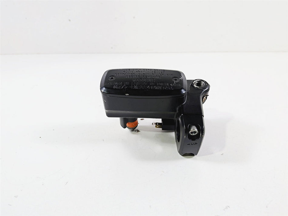 2014 Suzuki M109R VZR1800 Boulevard Front Brake Master Cylinder 59600-10FD0 {{ shop.shopifyCountryName }} - Mototech271