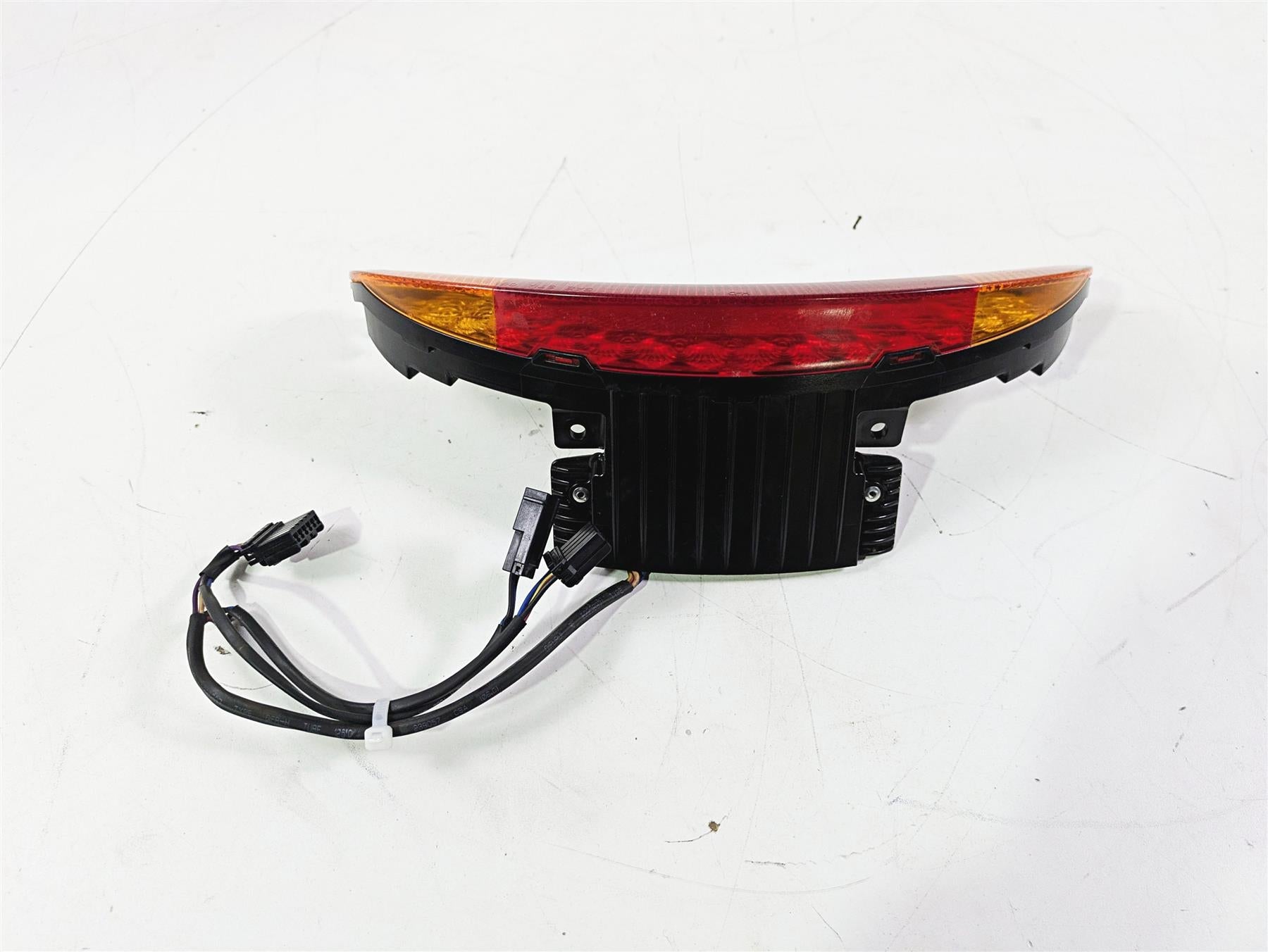 2010 Harley VRSCF Muscle Rod Taillight Tail Light Lamp 69391-09 {{ shop.shopifyCountryName }} - Mototech271