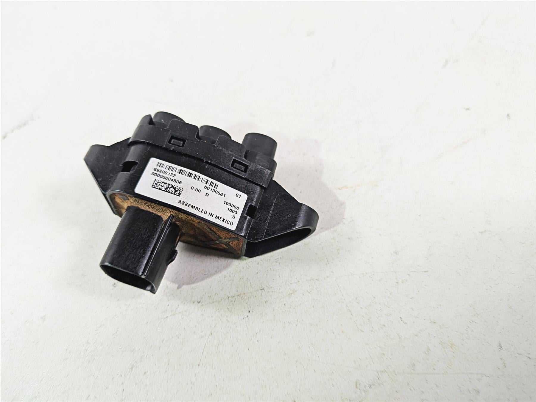 2015 Harley Touring FLHTKL Electra Glide Auxiliary Switch Kit 69200172 {{ shop.shopifyCountryName }} - Mototech271