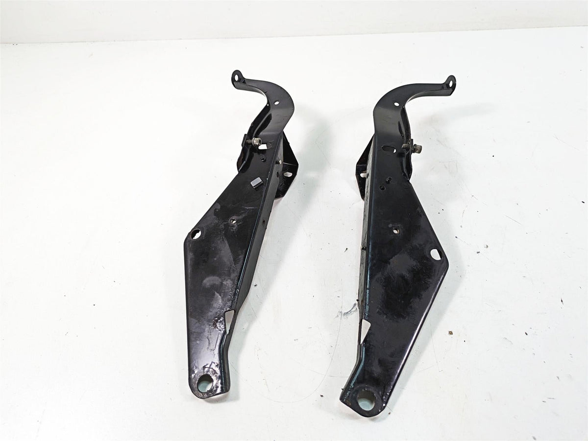 2005 Harley Touring FLHTCUI Electra Glide Front Nose Fairing Mounts Set 58478-96 {{ shop.shopifyCountryName }} - Mototech271