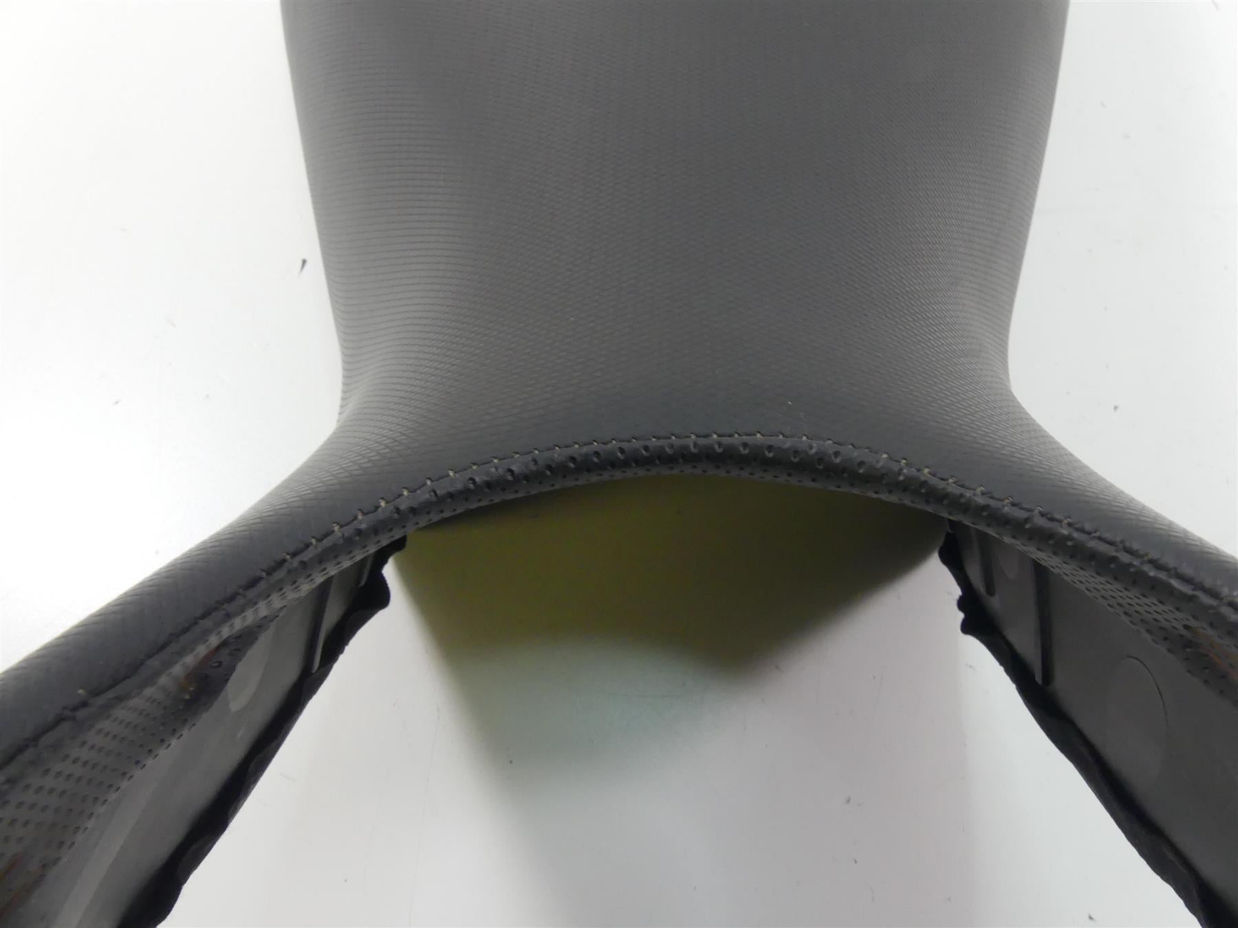 2008 Ducati Hypermotard 1100 Dual Rider Driver Seat Saddle 59520901A {{ shop.shopifyCountryName }} - Mototech271