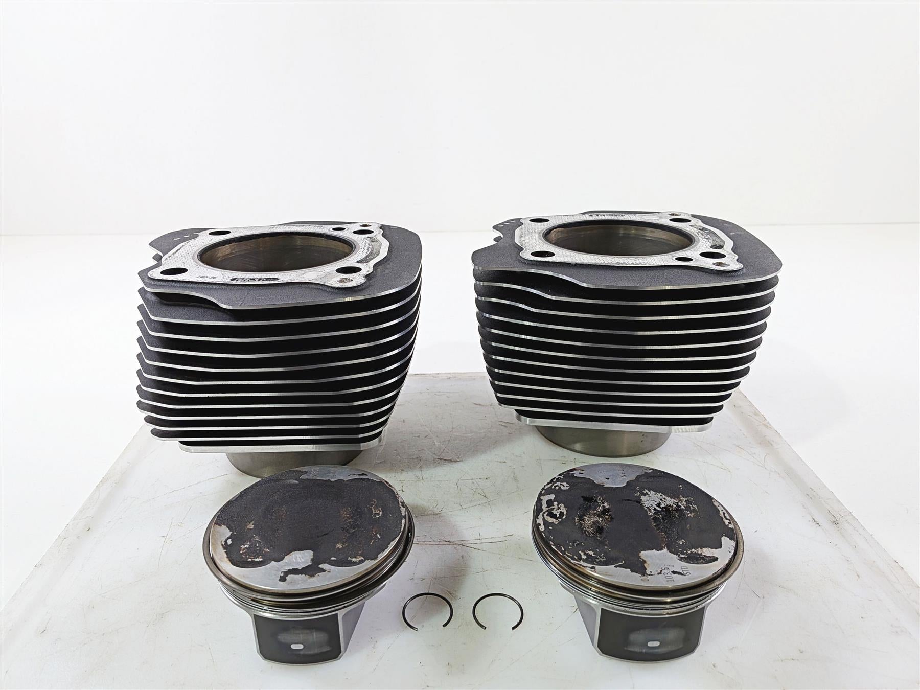 2024 Harley Softail FXLRST Low Rider Cylinder & Piston Set 117ci M8 3k 16800387 {{ shop.shopifyCountryName }} - Mototech271