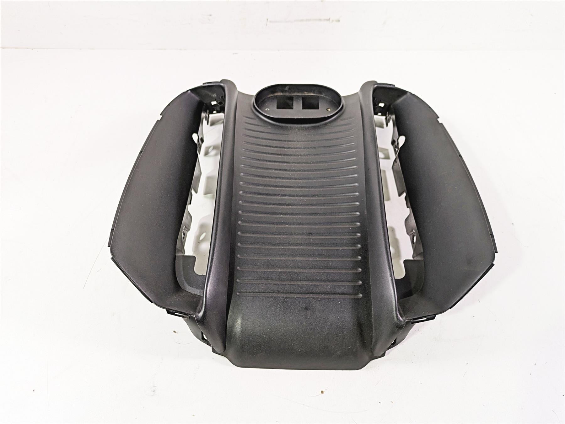 2010 Harley VRSCF Muscle Rod Radiator Front Center Cover Fairing 26826-09 {{ shop.shopifyCountryName }} - Mototech271