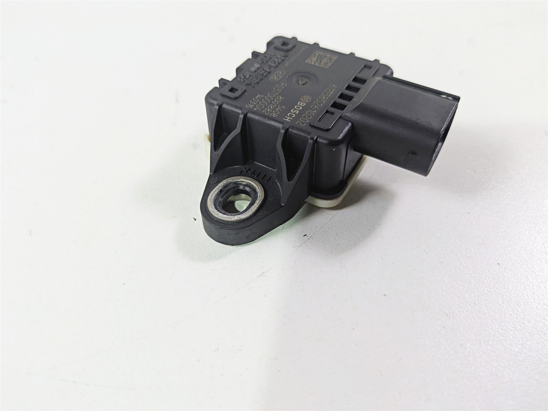 2014 BMW K1600 GTL K48 Speed Sensor Box Bosch 61358526102 {{ shop.shopifyCountryName }} - Mototech271