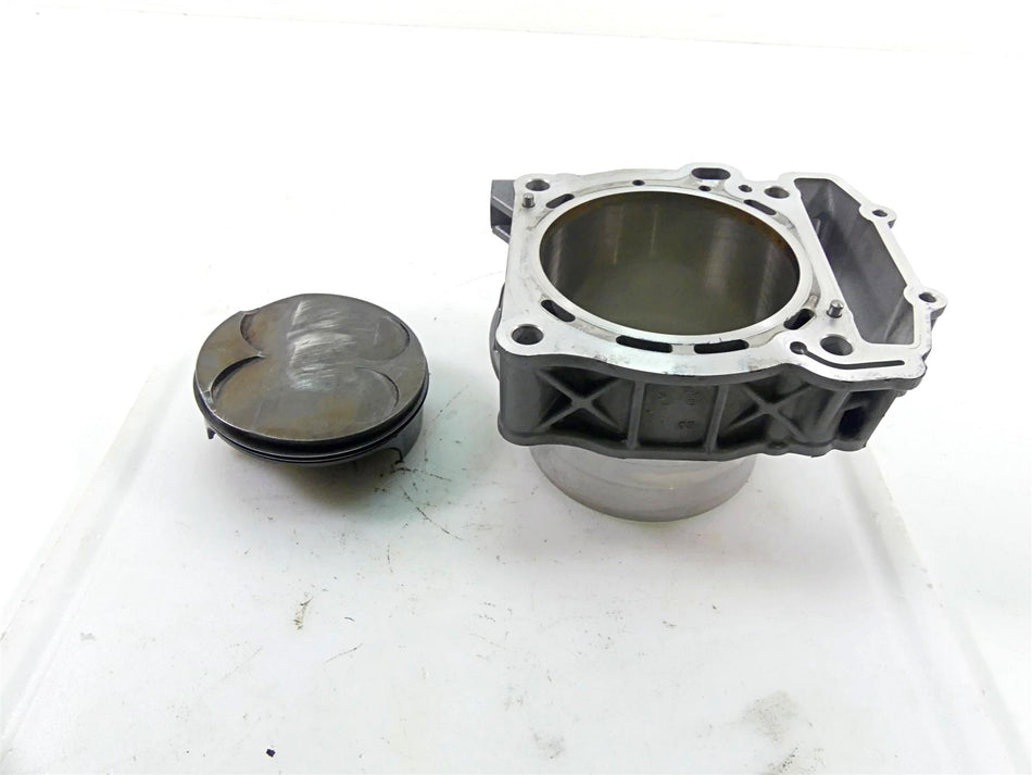 2016 KTM 1290 Super Duke R Front Cylinder Jug & Piston Set 6133003820024 {{ shop.shopifyCountryName }} - Mototech271