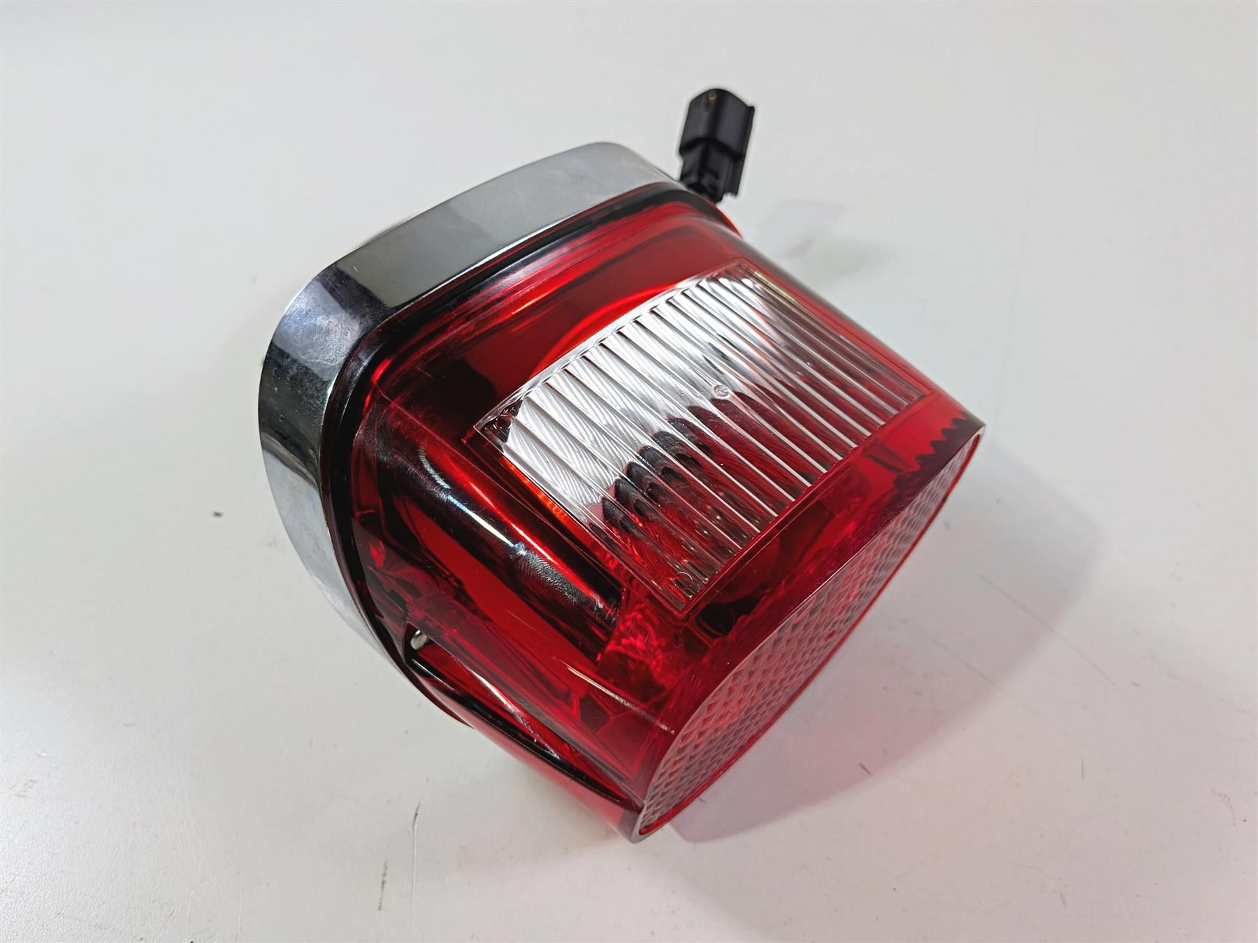2014 Harley Touring FLHTK Electra Glide Tail Light Taillight Lamp 68140-04-Mototech271