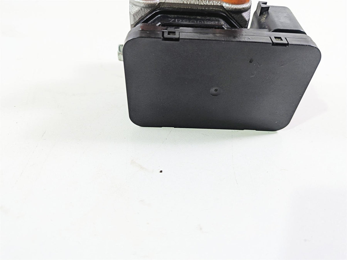 2020 Kawasaki Z900 ZR900 Abs Brake Pump Unit Module 16082-0810 {{ shop.shopifyCountryName }} - Mototech271