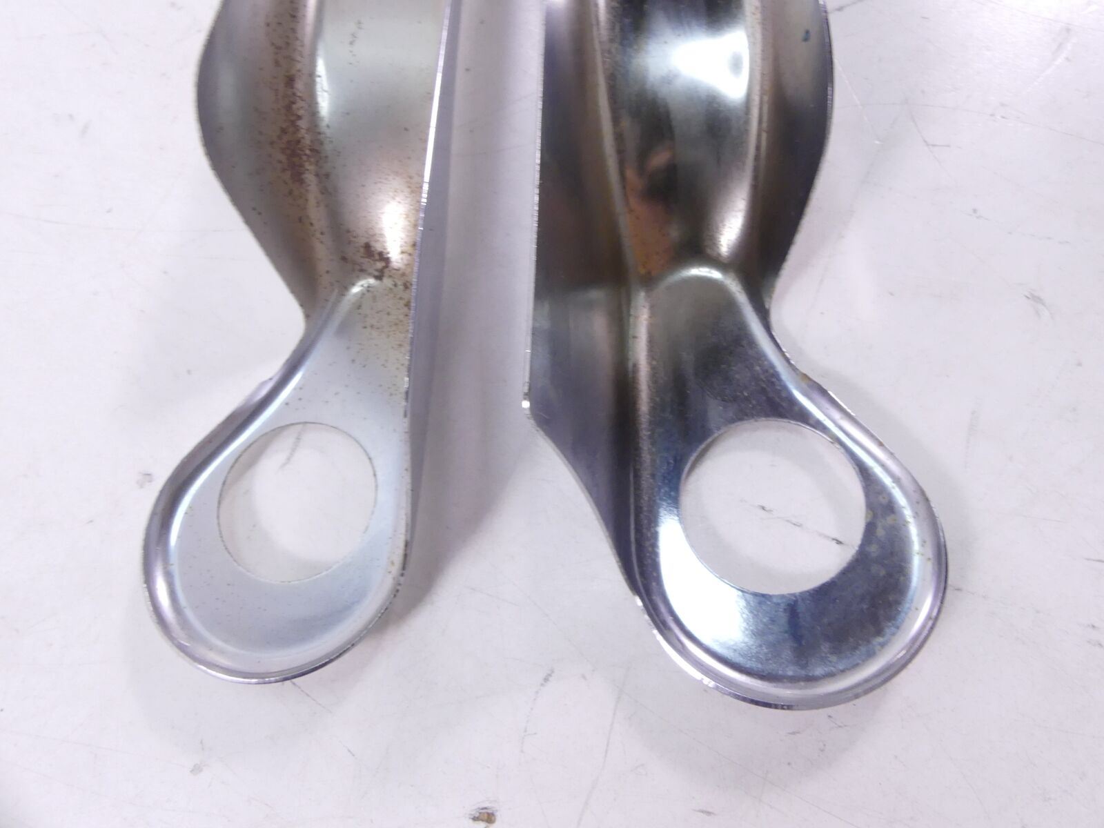 2001 Harley Davidson Sportster XL883 Rear Chrome Fender Strut Covers 59853-98 {{ shop.shopifyCountryName }} - Mototech271